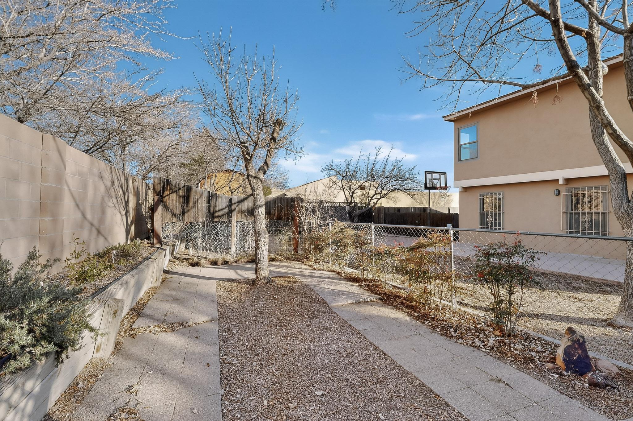 5419 Kachina Street NW