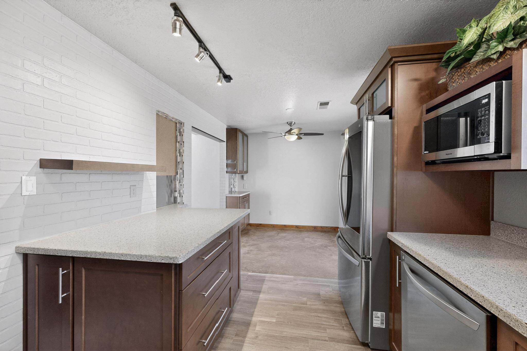 5419 Kachina Street NW