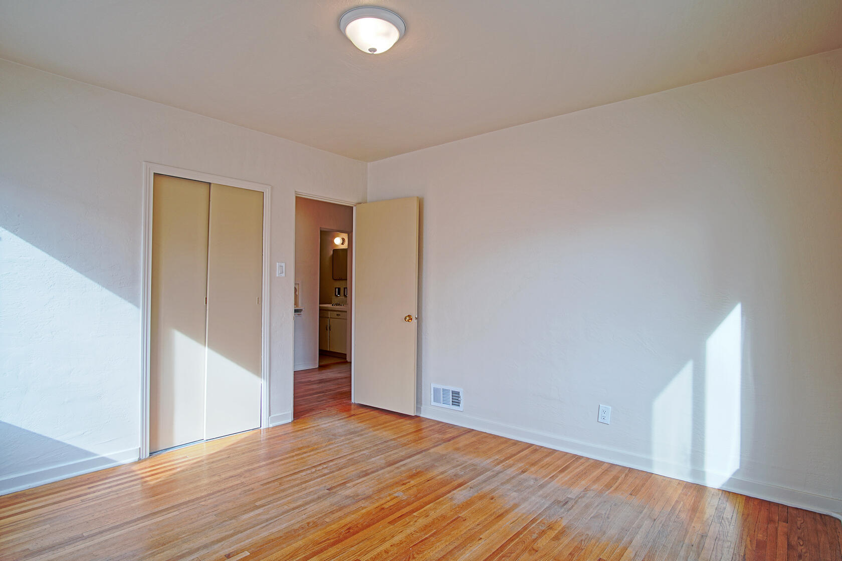 425 Sierra Drive SE