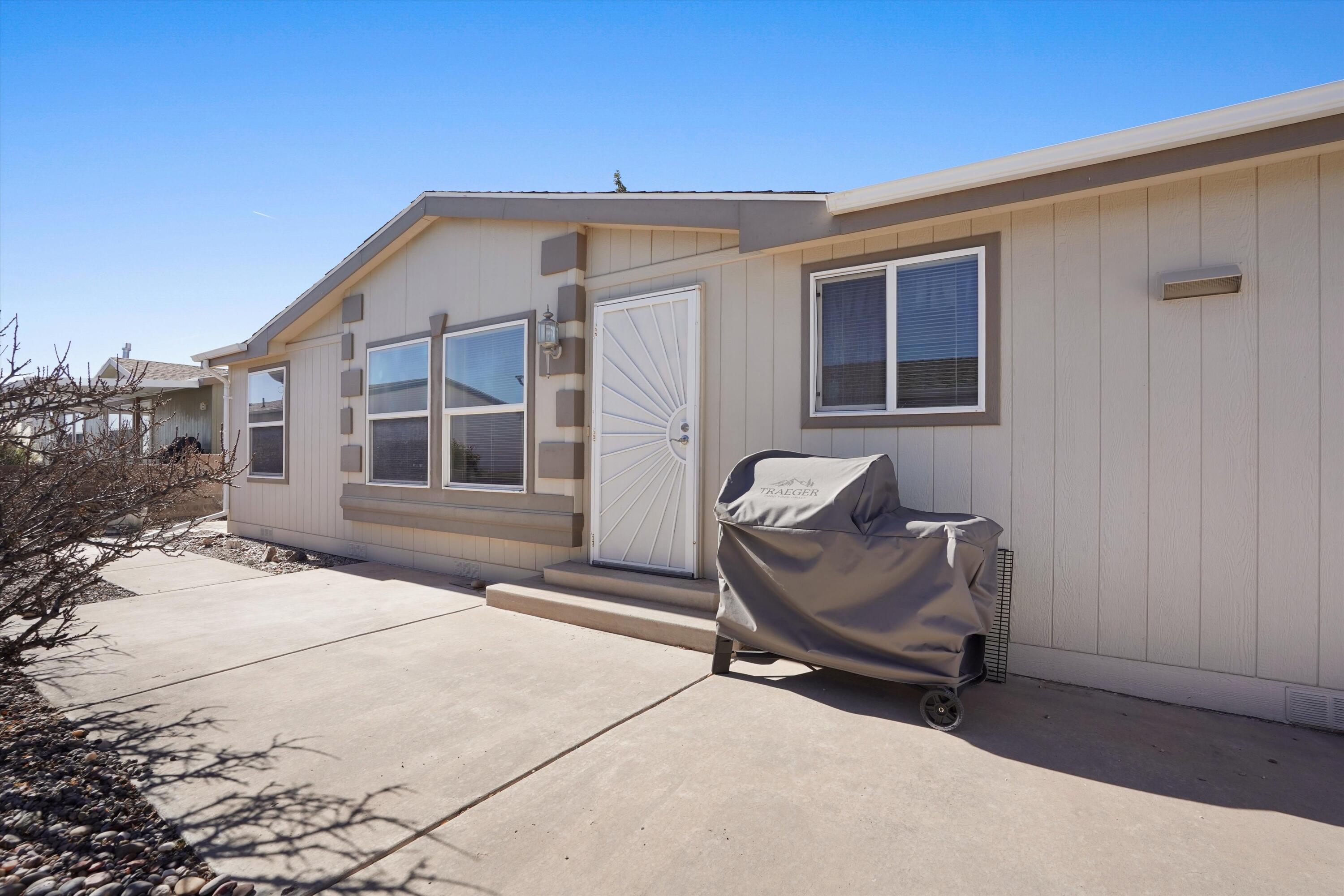 213 Sunrise Bluffs Drive