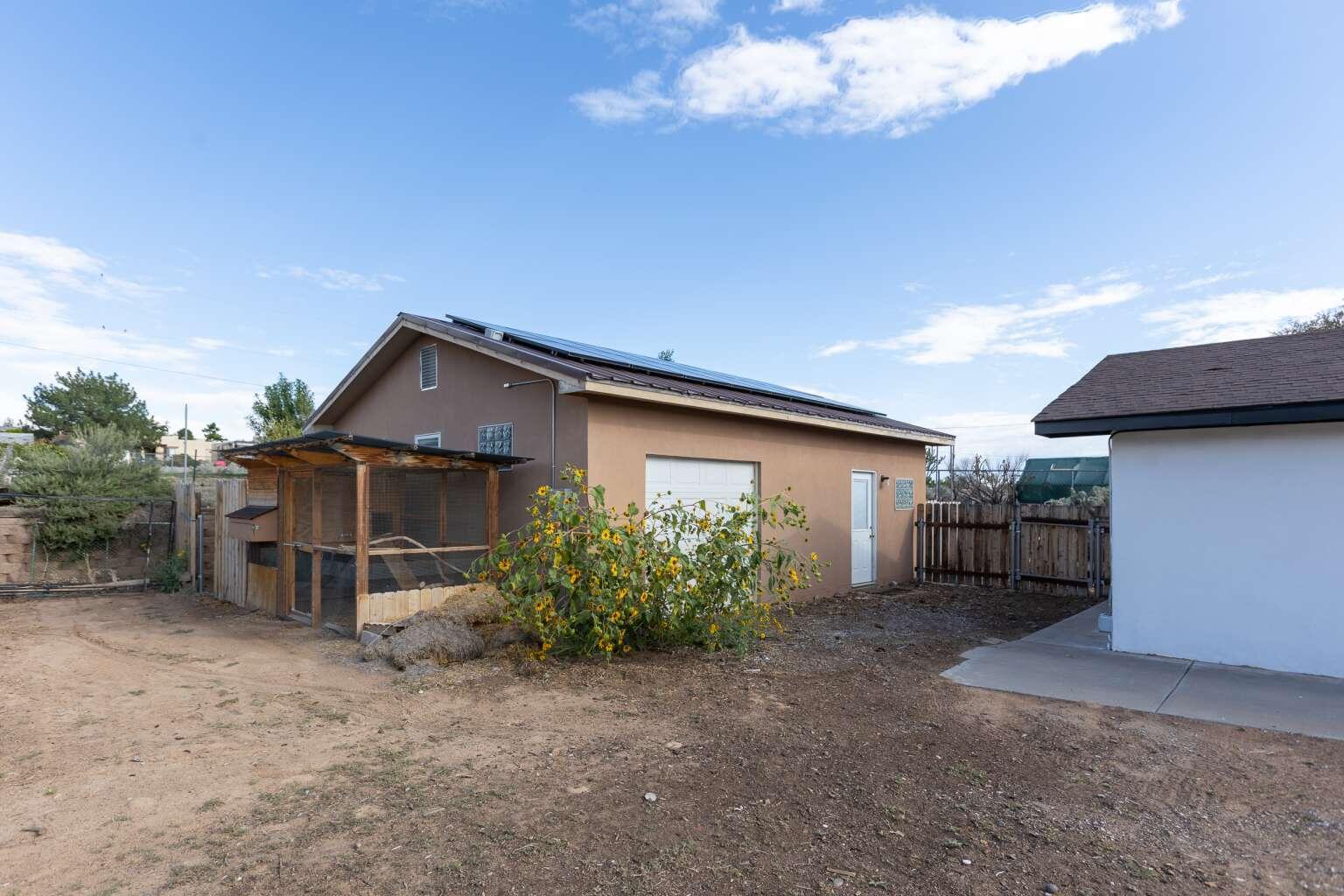 3213 Sue Circle SE