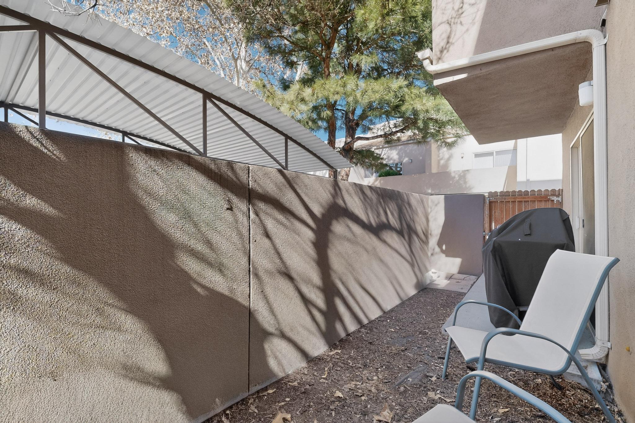 13202 Candelaria Road NE