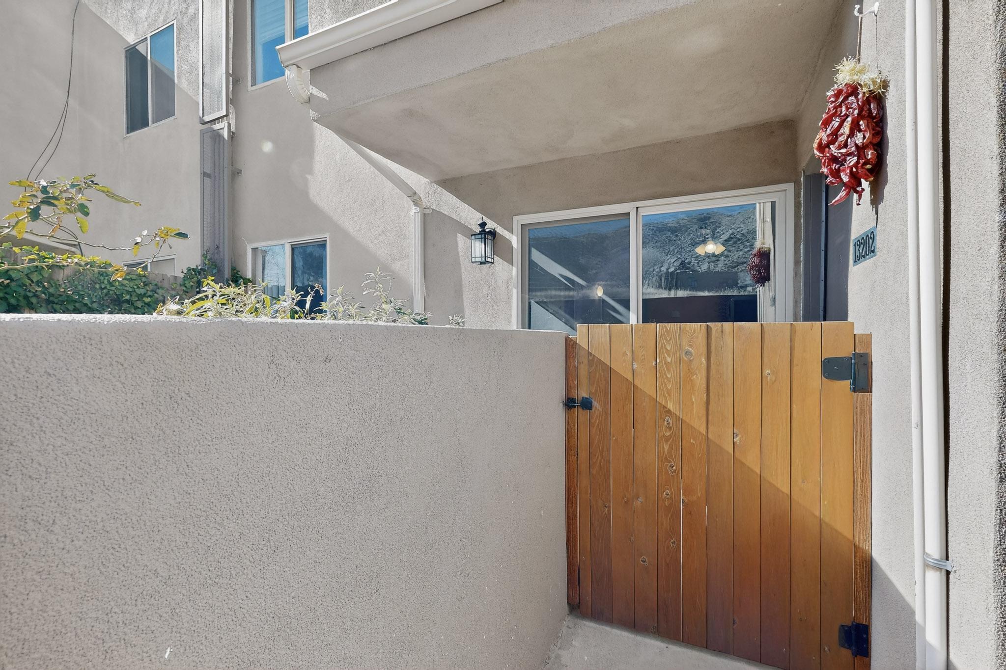 13202 Candelaria Road NE