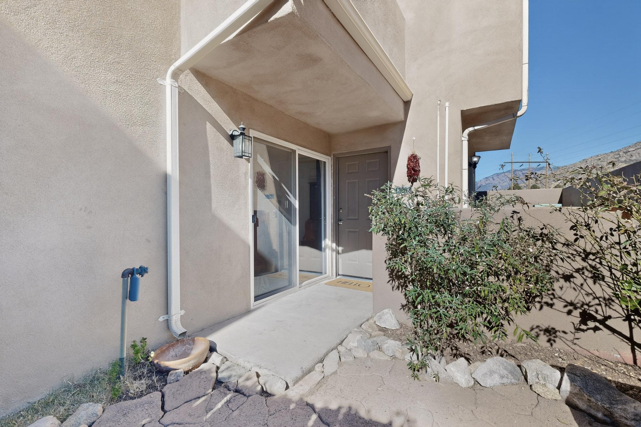 13202 Candelaria Road NE