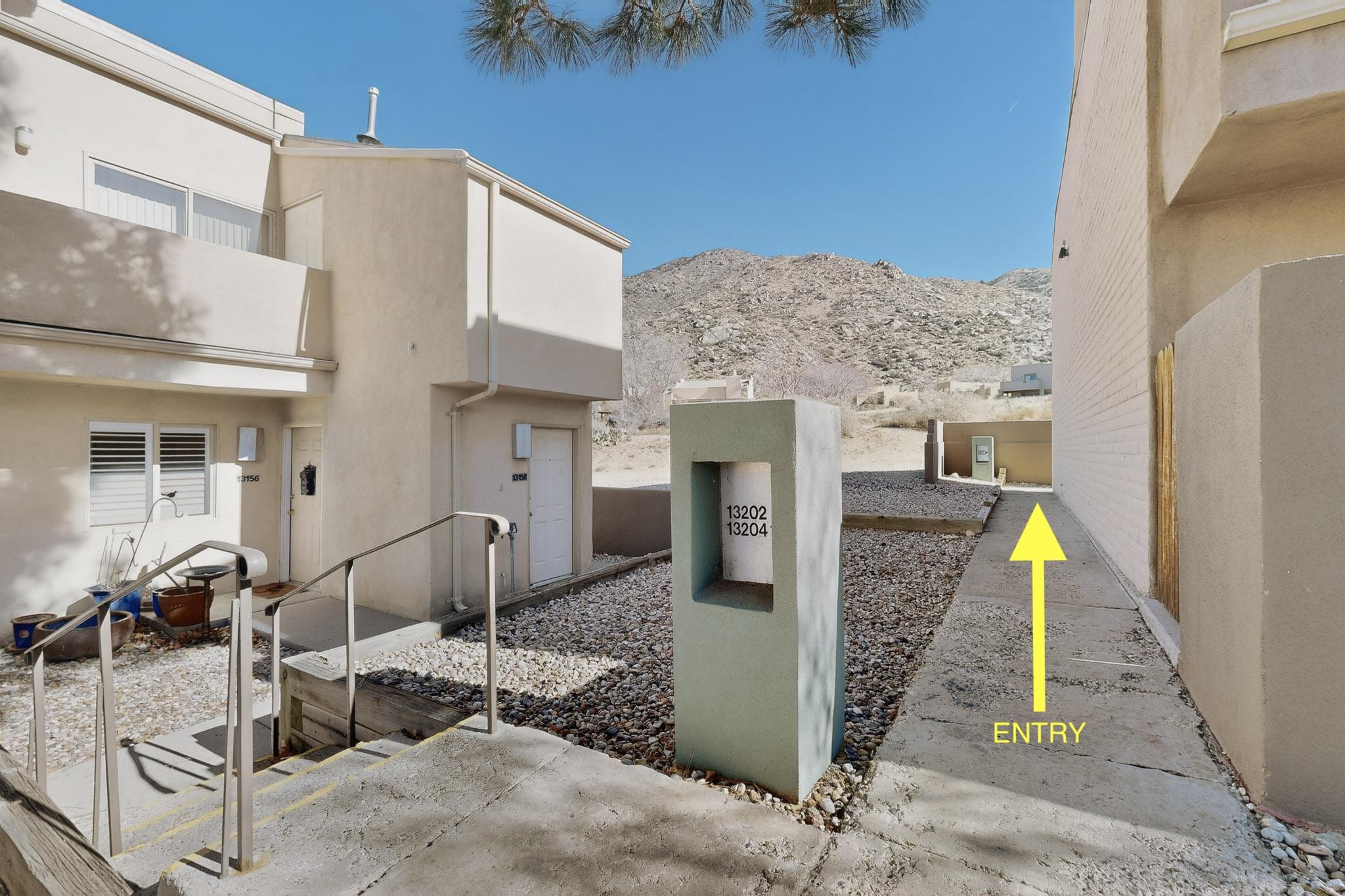 13202 Candelaria Road NE