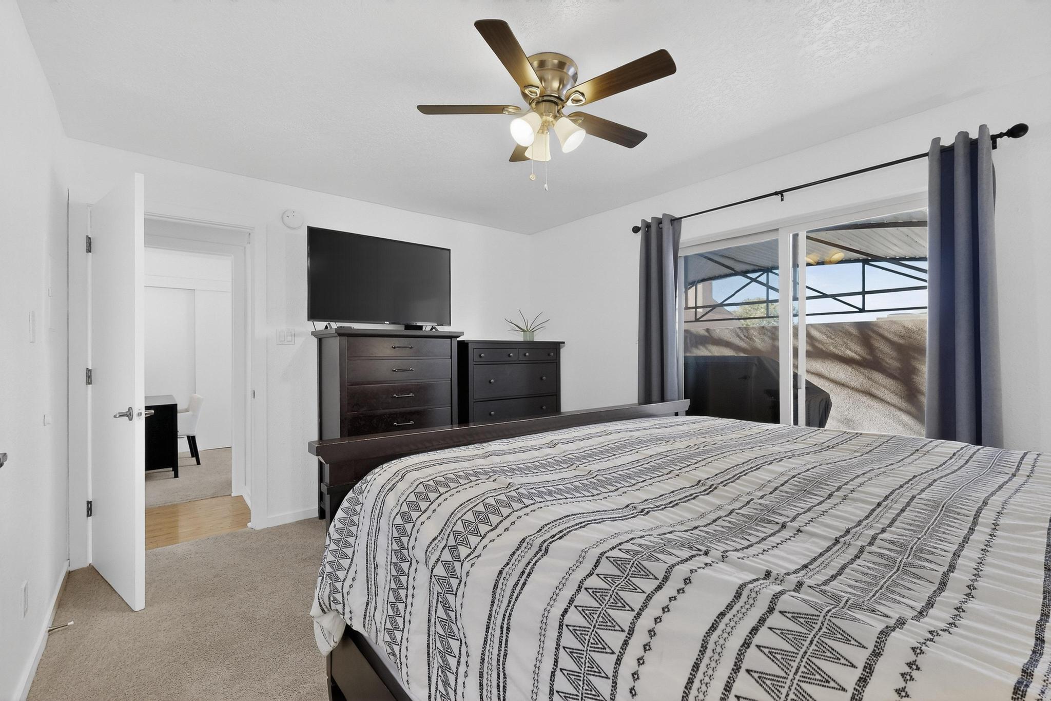 13202 Candelaria Road NE