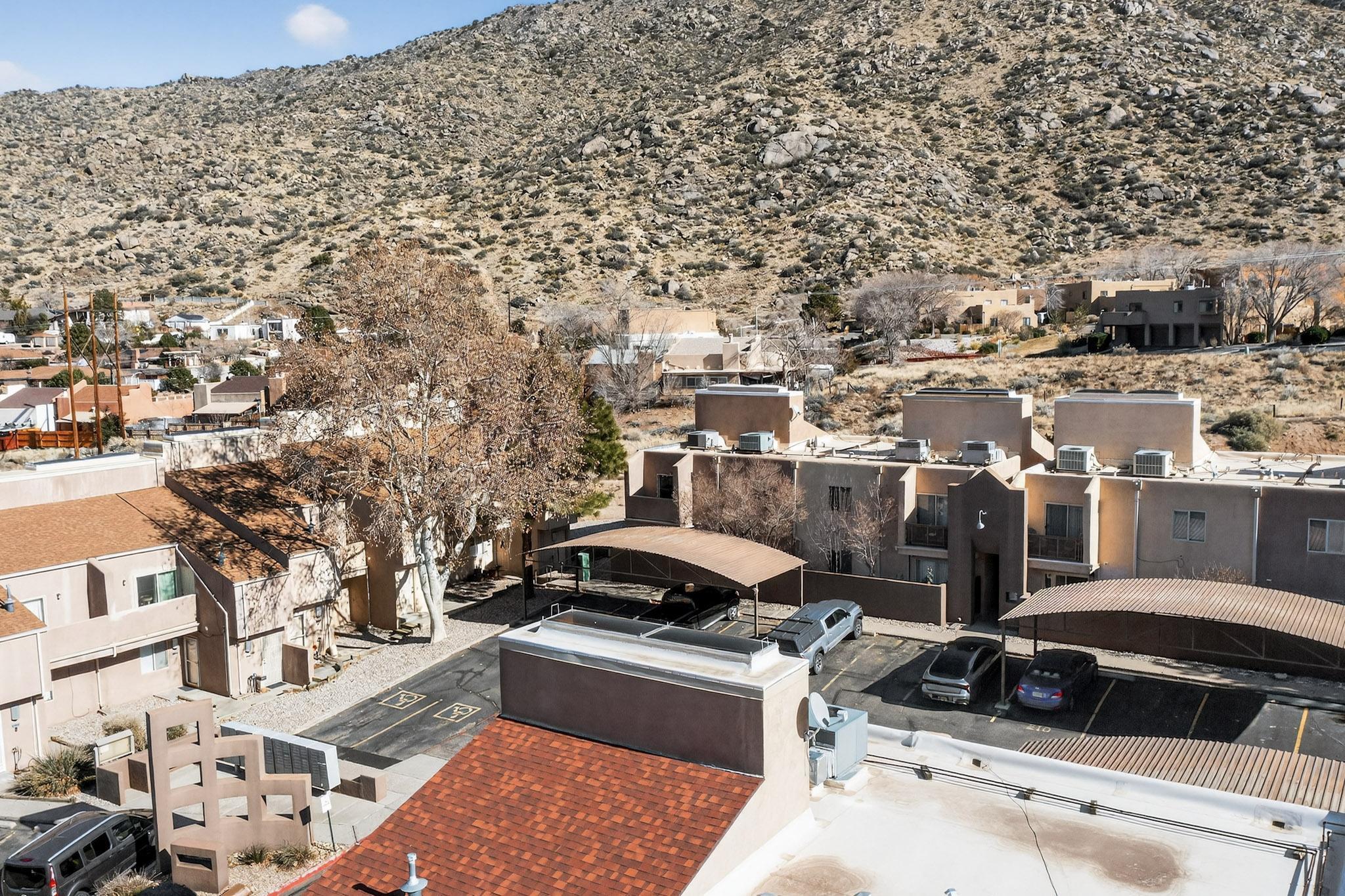 13202 Candelaria Road NE