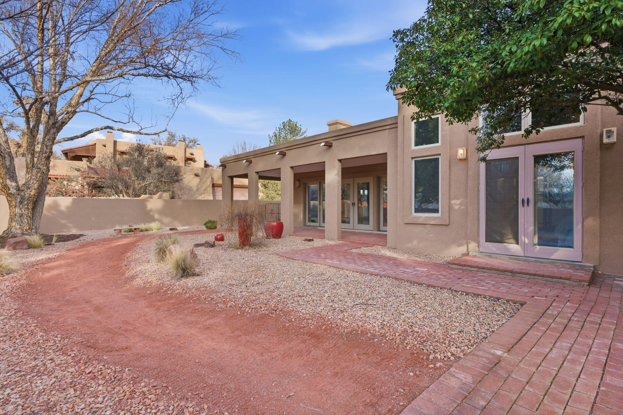 5801 Padre Roberto Road NW