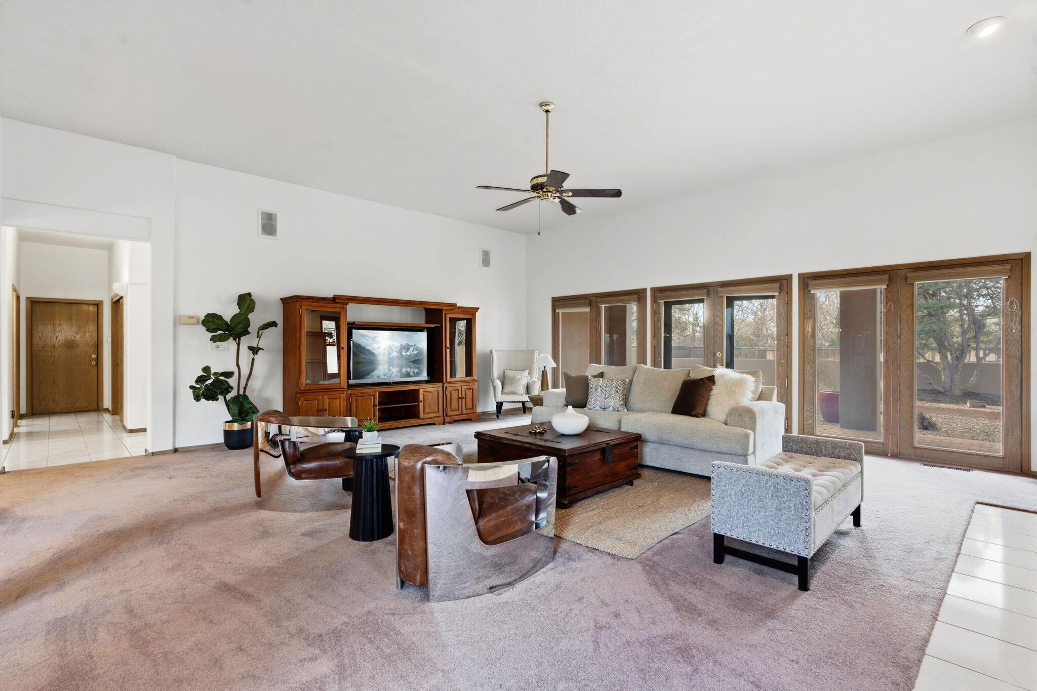 5801 Padre Roberto Road NW