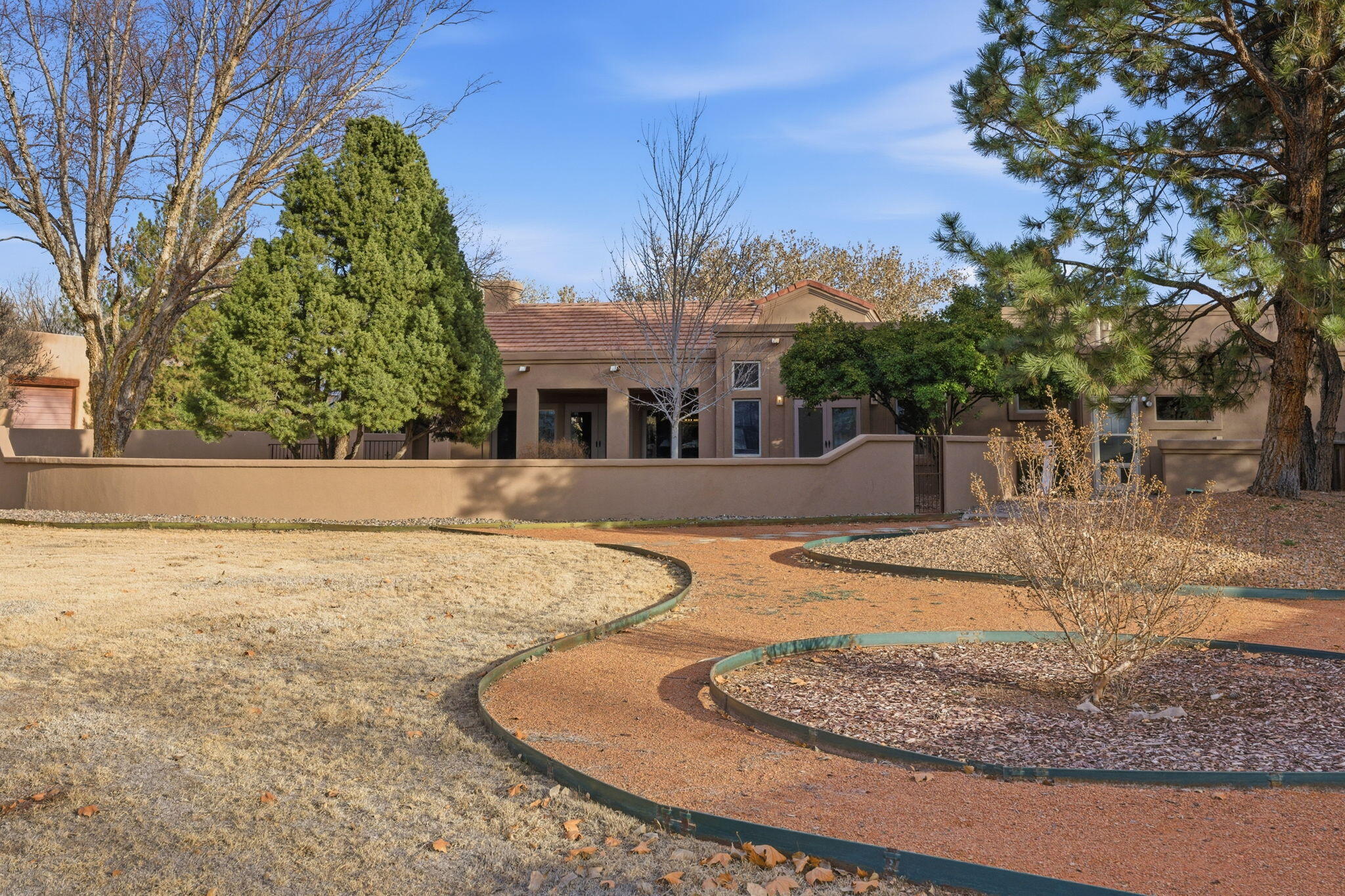 5801 Padre Roberto Road NW