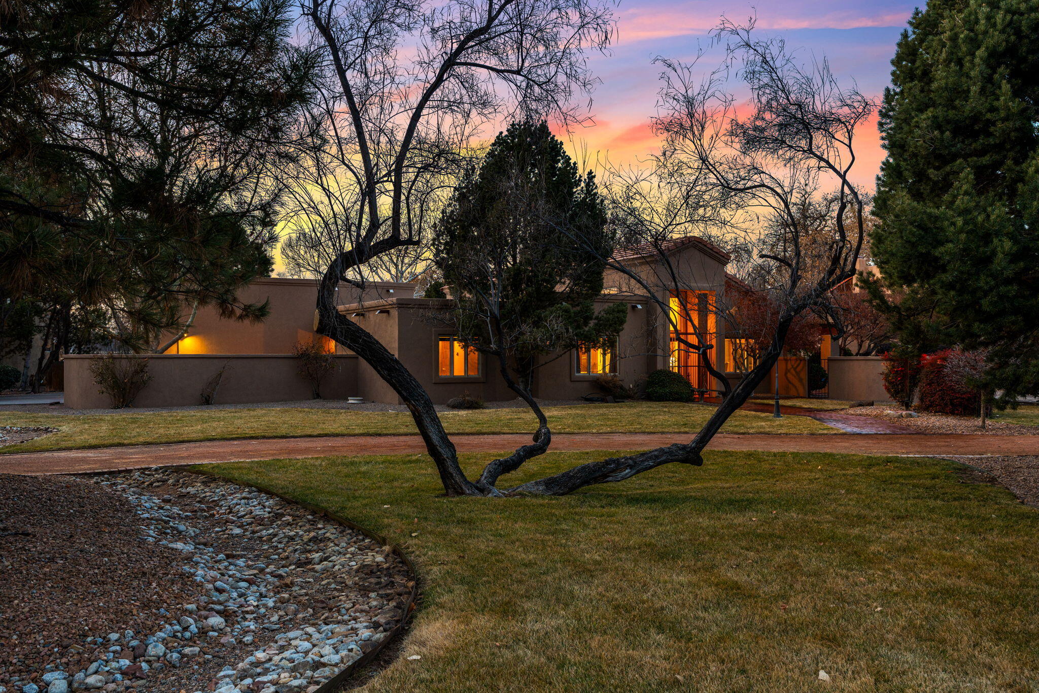 5801 Padre Roberto Road NW