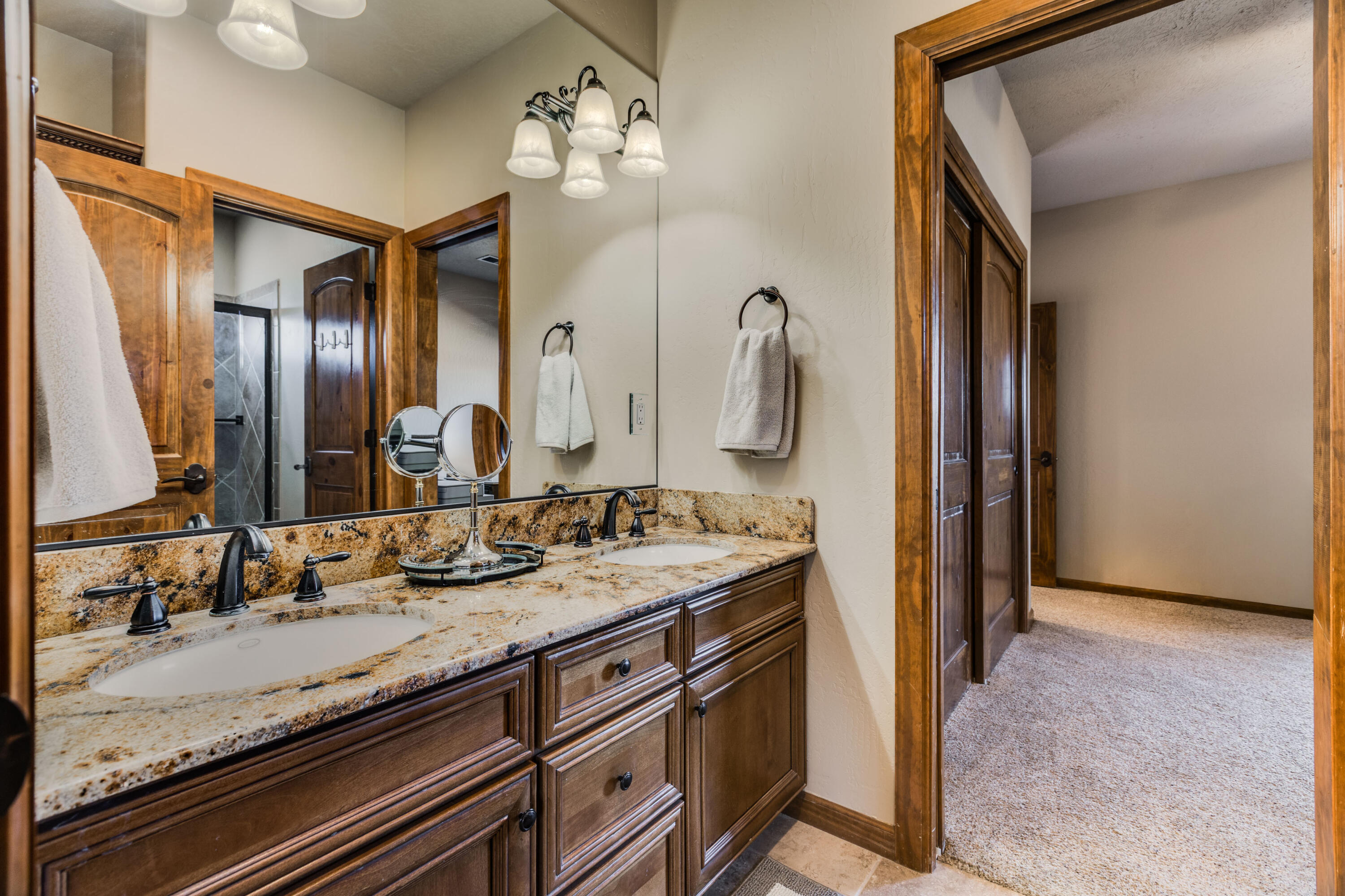 3605 Greystone Ridge Drive SE