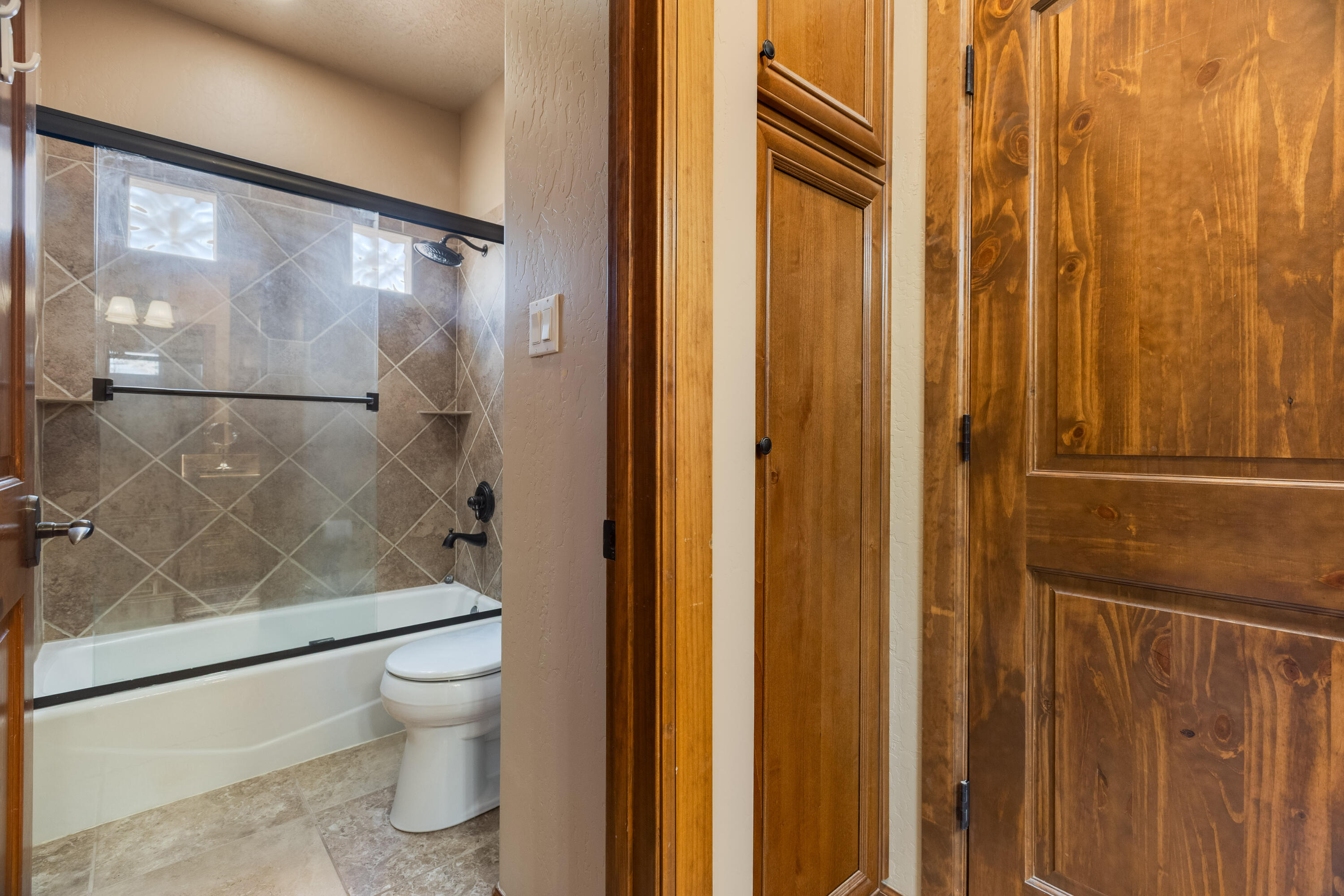 3605 Greystone Ridge Drive SE