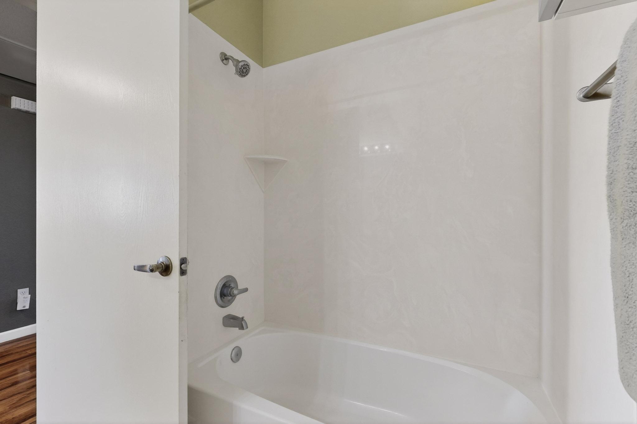 6800 Vista Del Norte Road NE # 1121