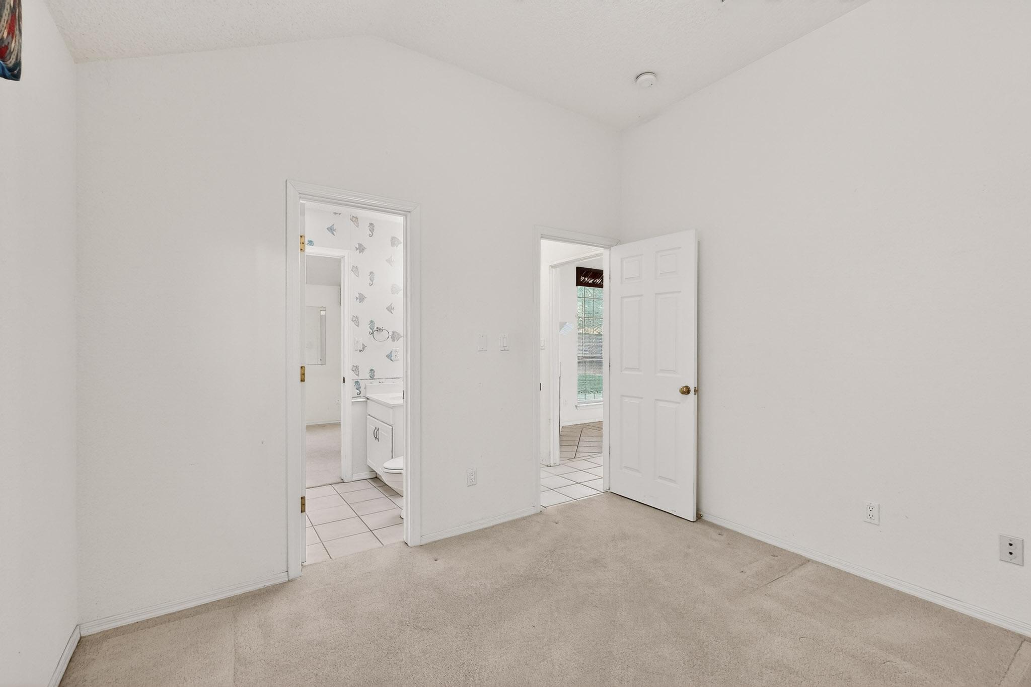 8404 Calle Adolanto NE