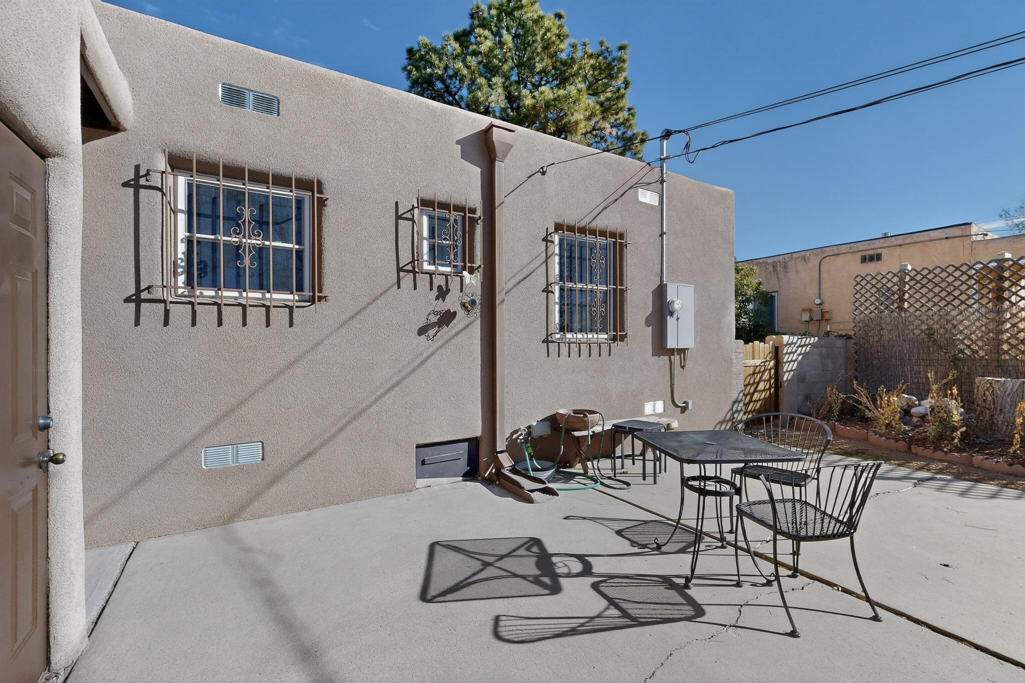 701 Alvarado Drive SE