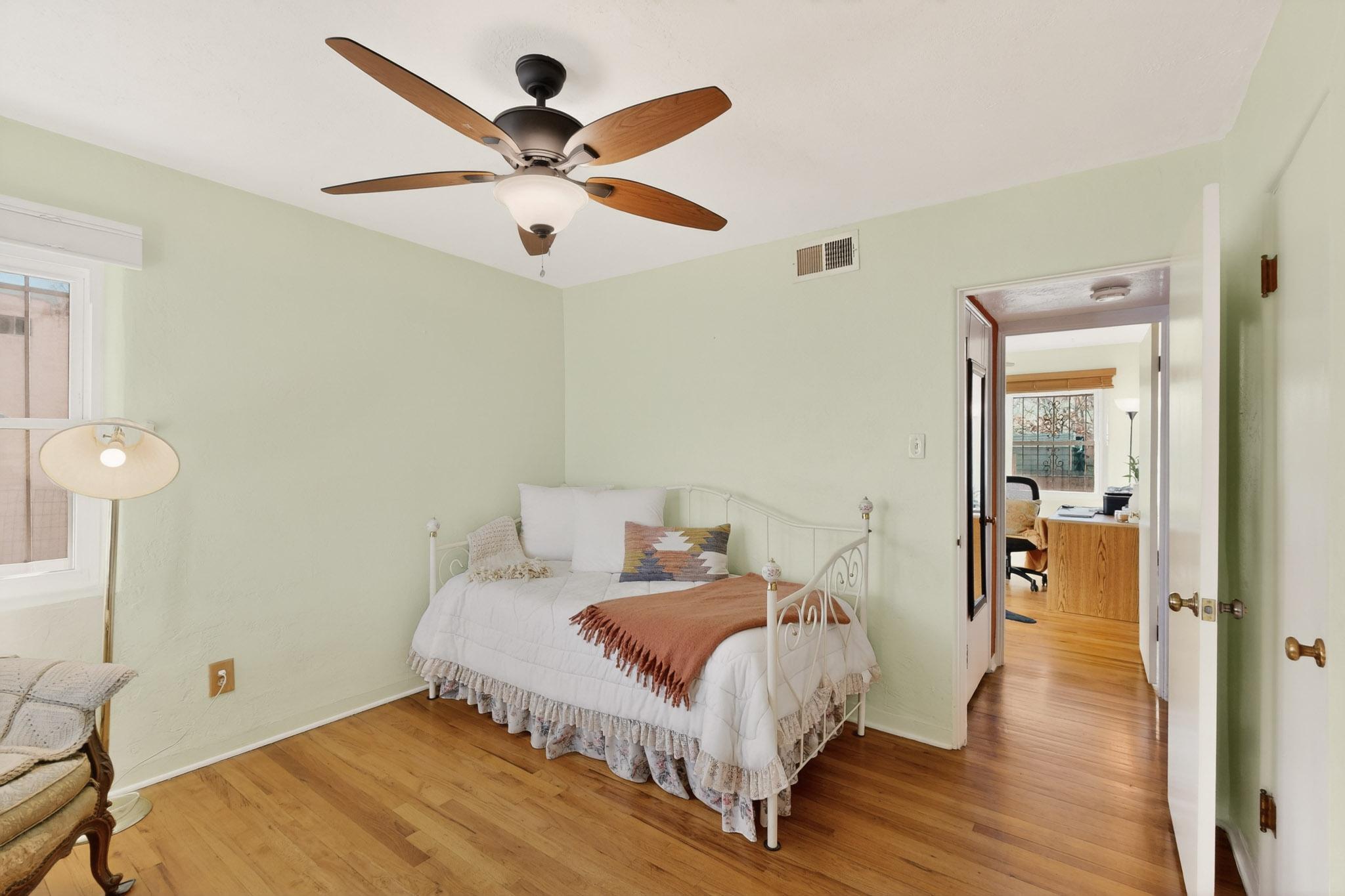 701 Alvarado Drive SE