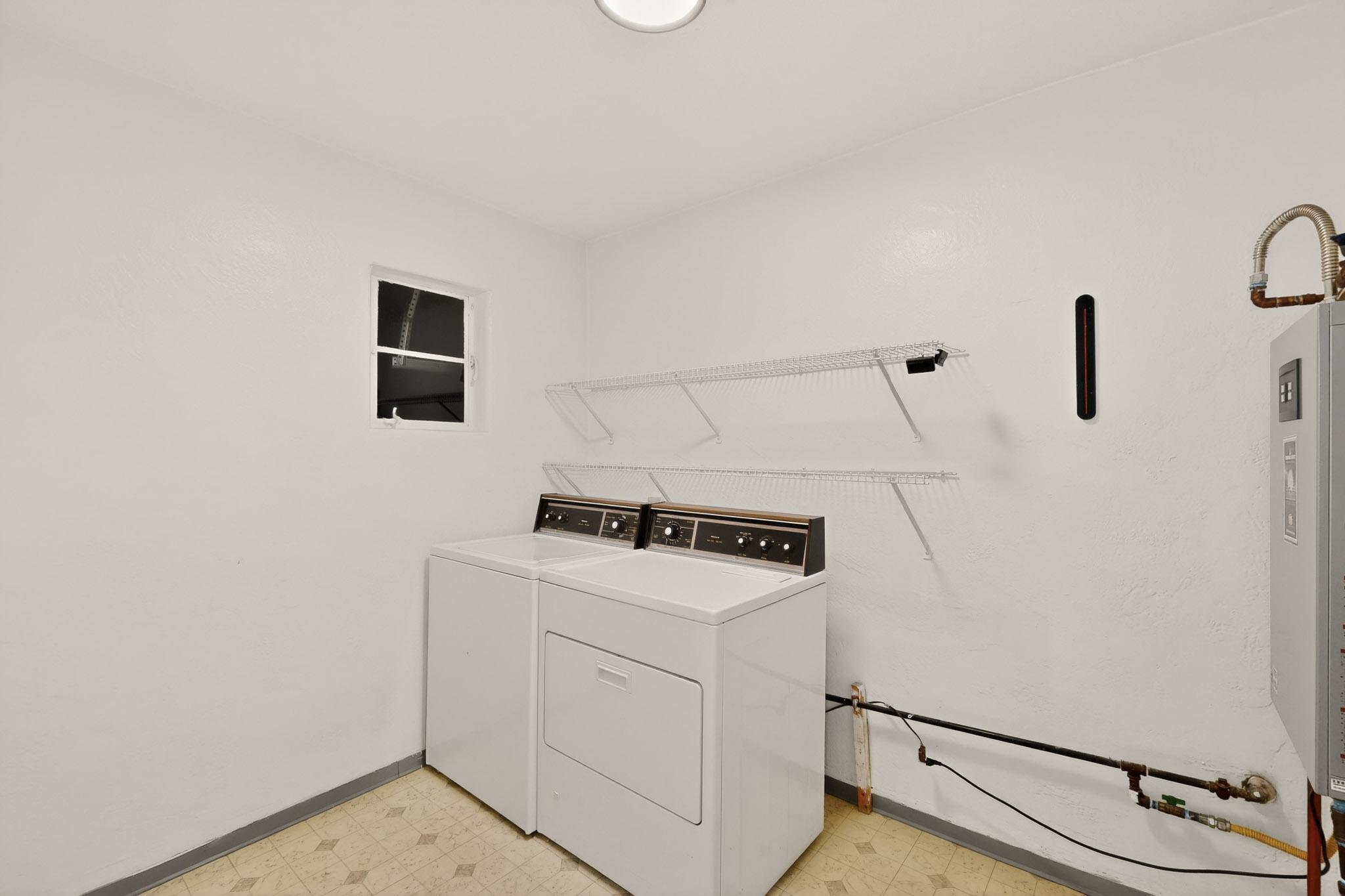 701 Alvarado Drive SE