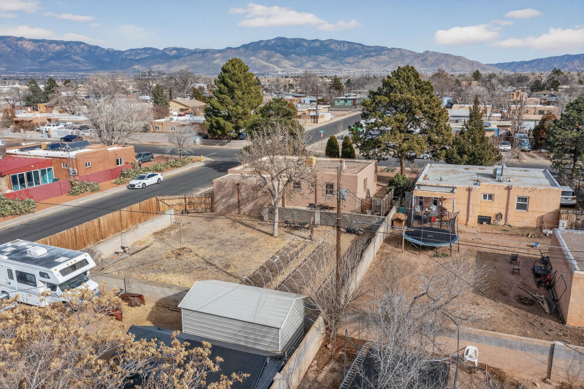 701 Alvarado Drive SE