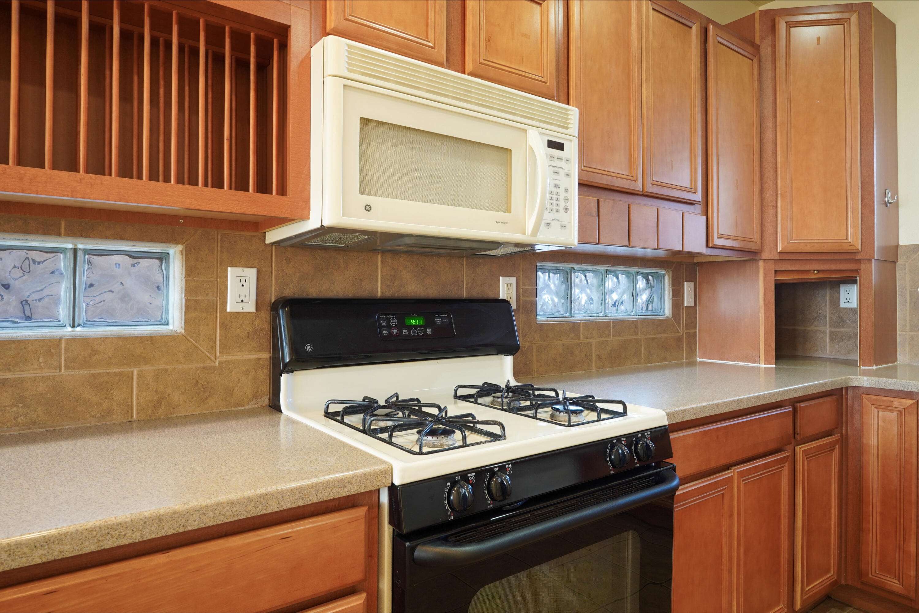 3316 Lockerbie Drive SE