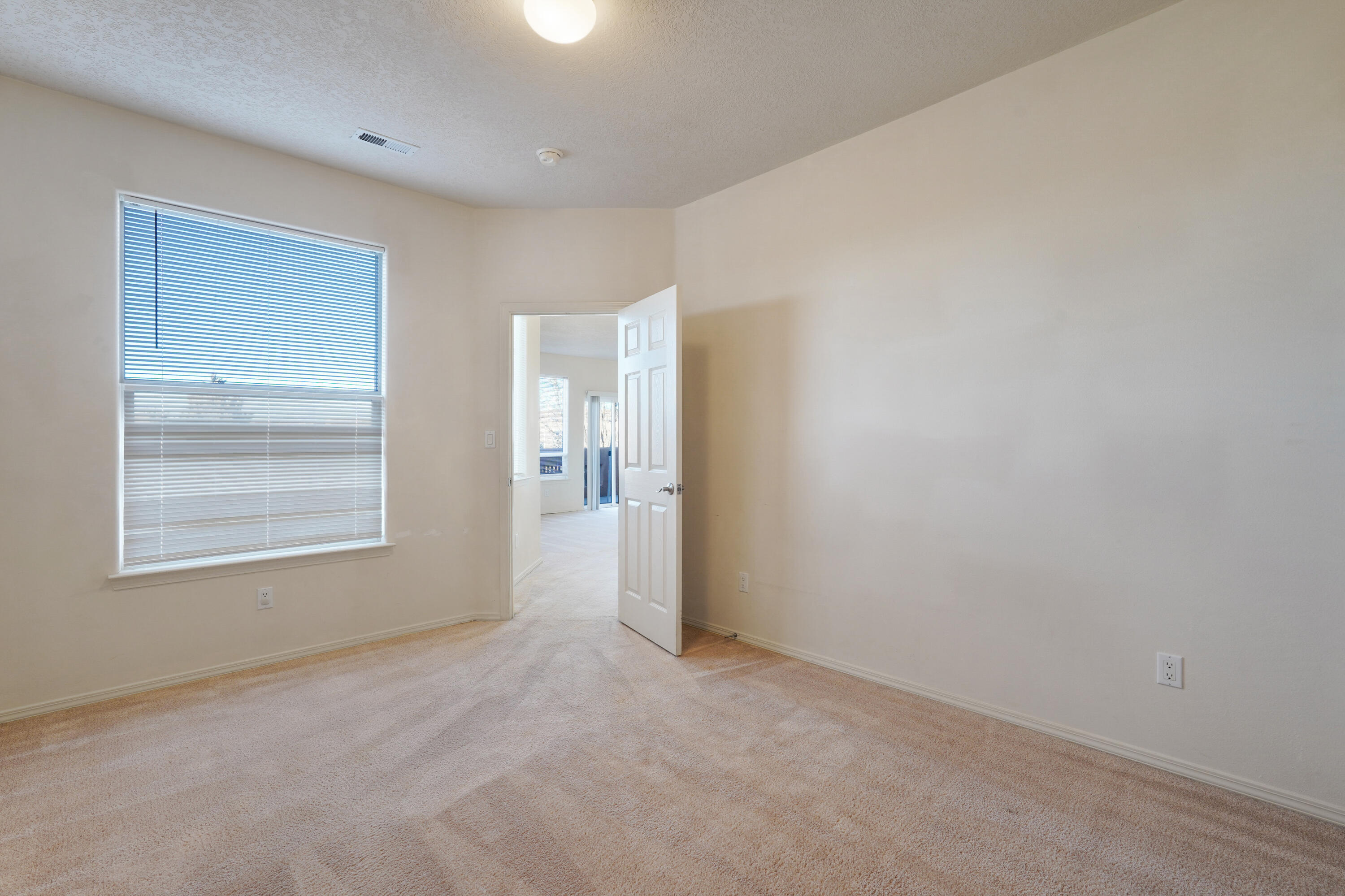 3316 Lockerbie Drive SE