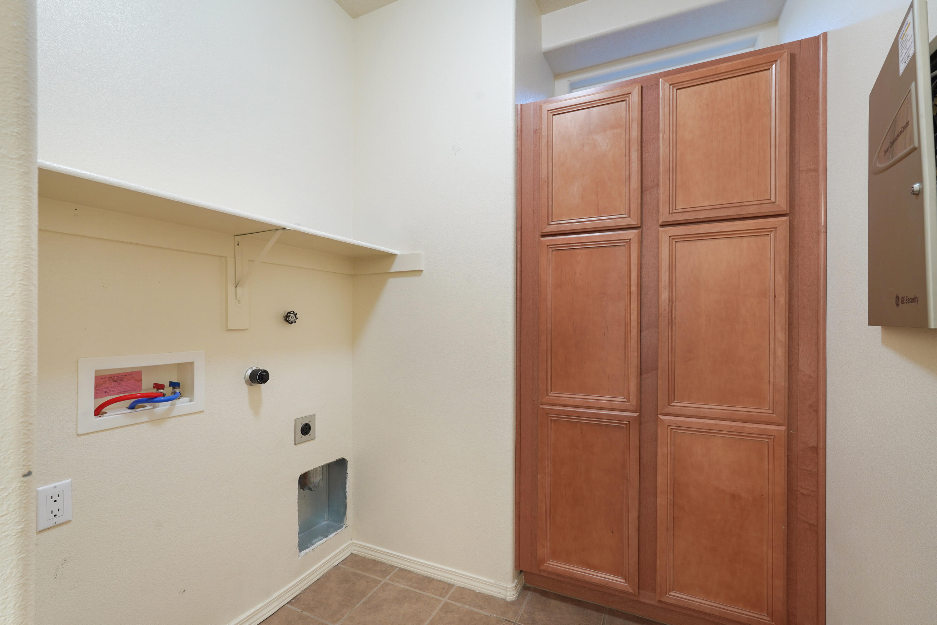 3316 Lockerbie Drive SE