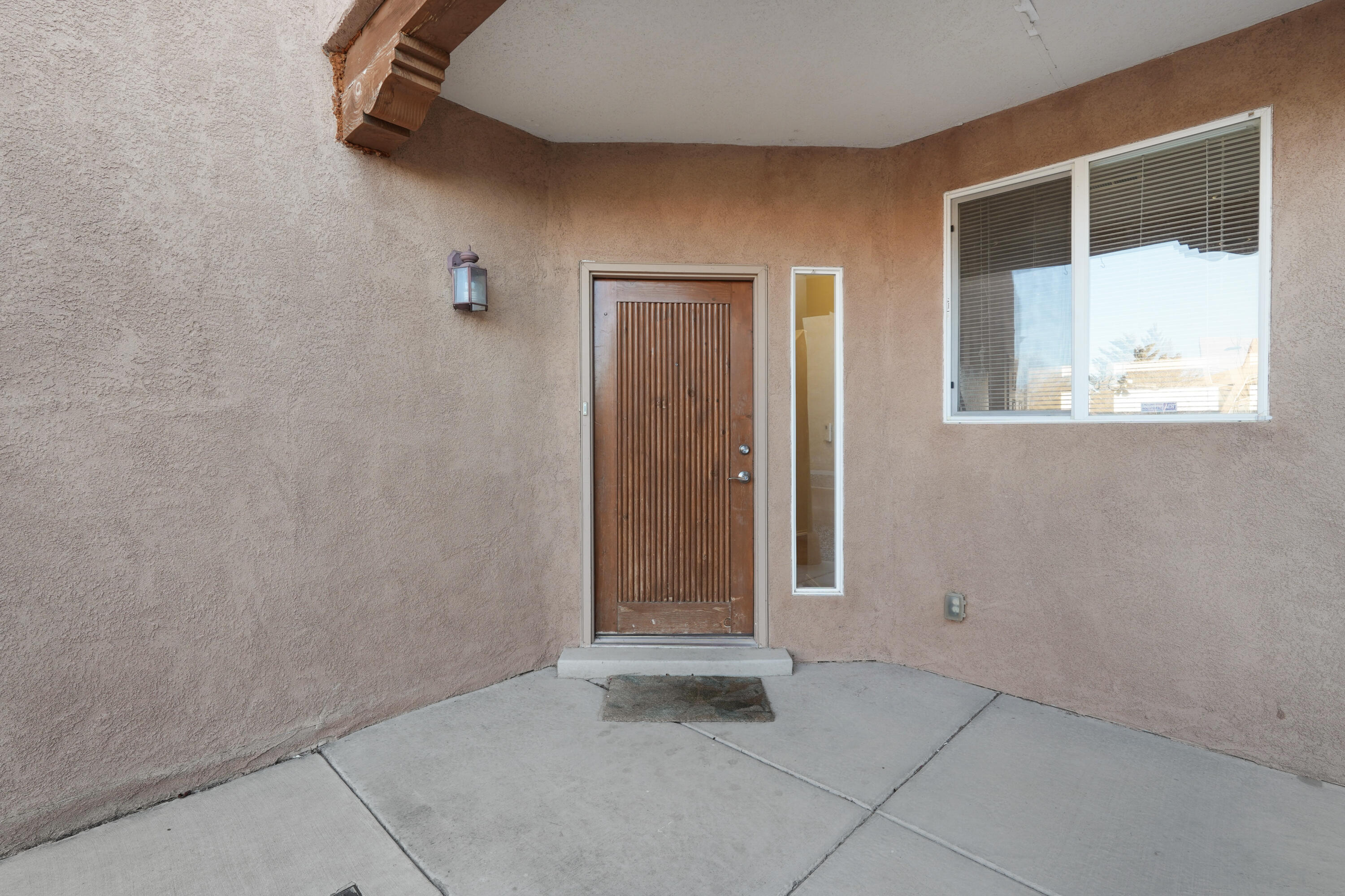 3316 Lockerbie Drive SE