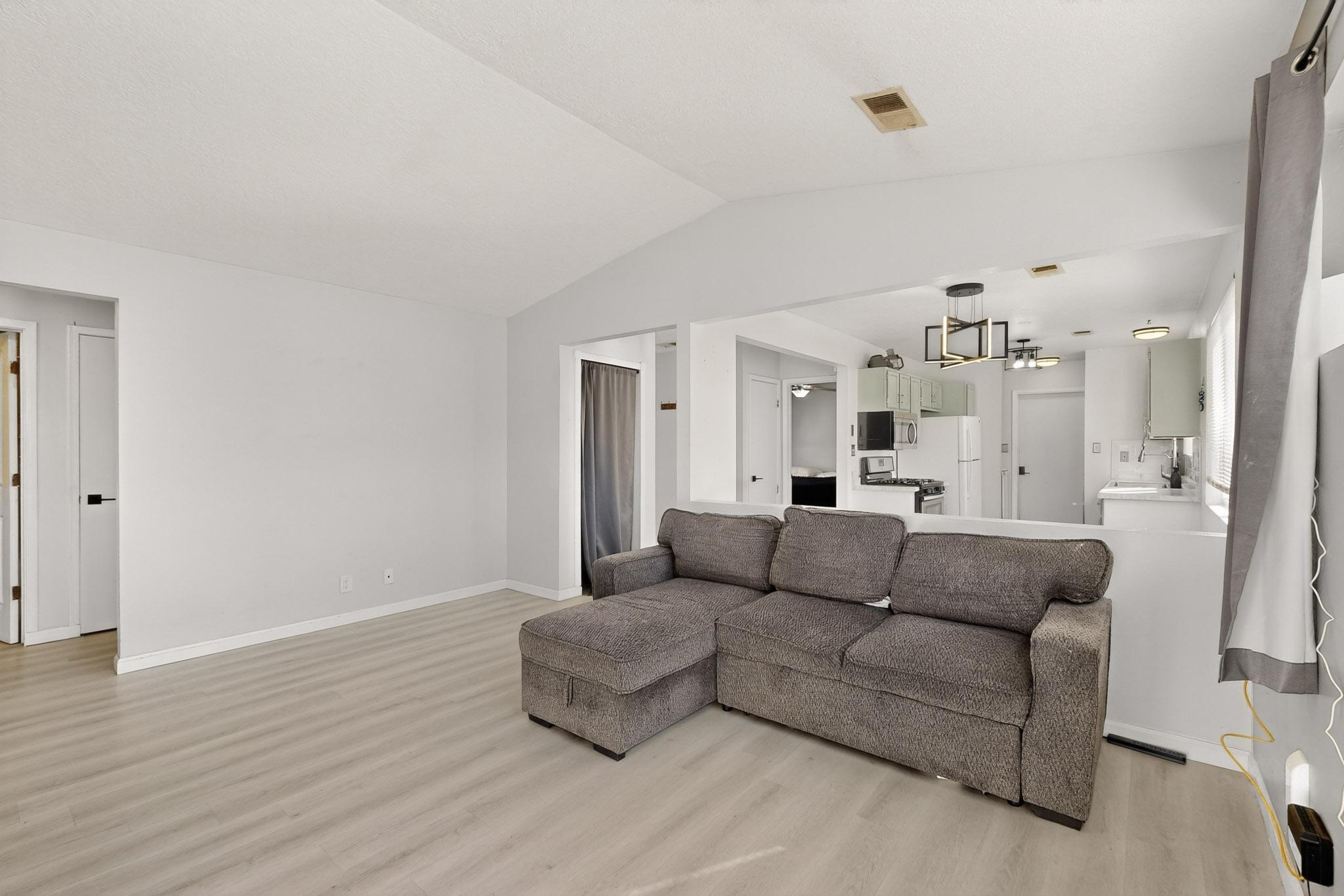 1793 Ira Drive NE