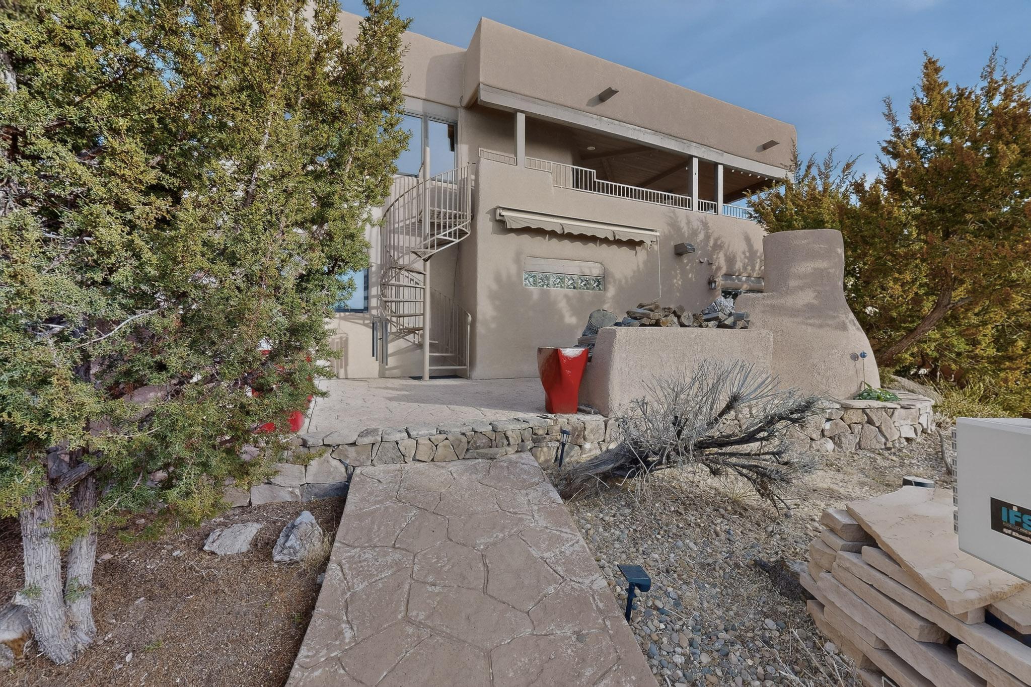 42 Cedar Hill Place NE