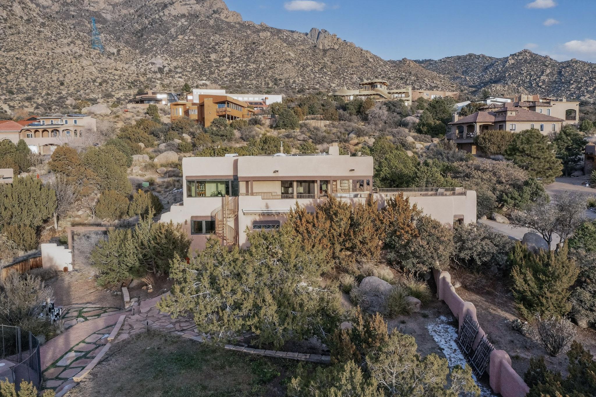 42 Cedar Hill Place NE