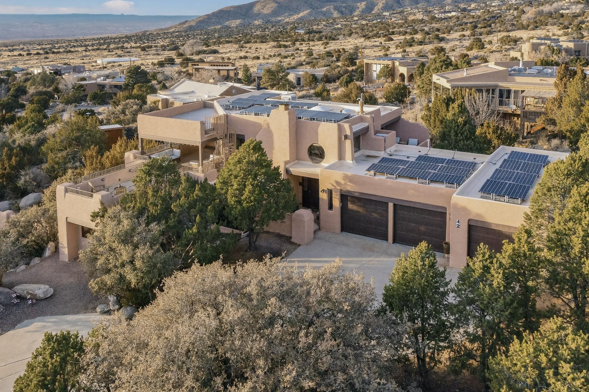 42 Cedar Hill Place NE