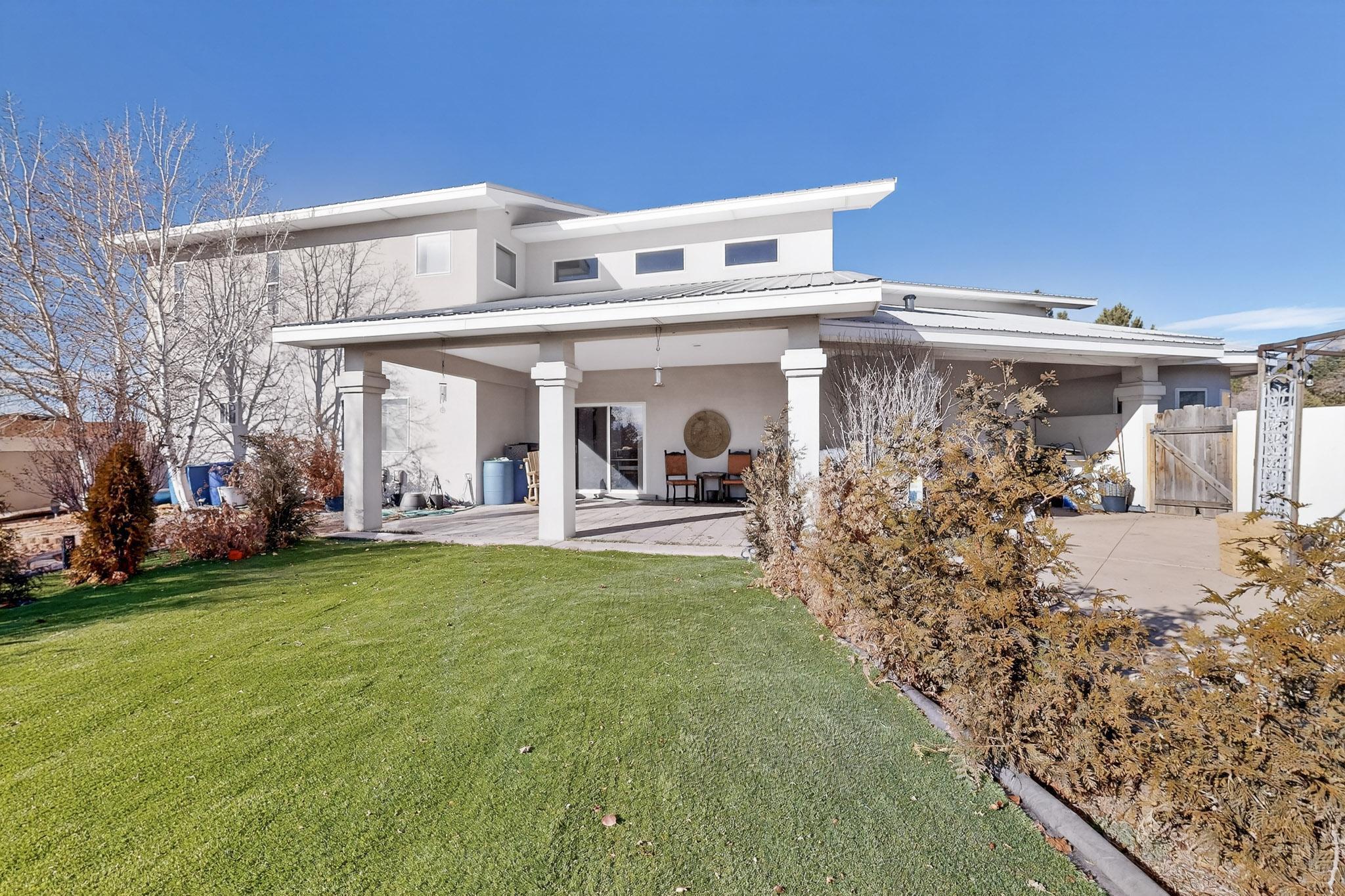 11500 Modesto Avenue NE