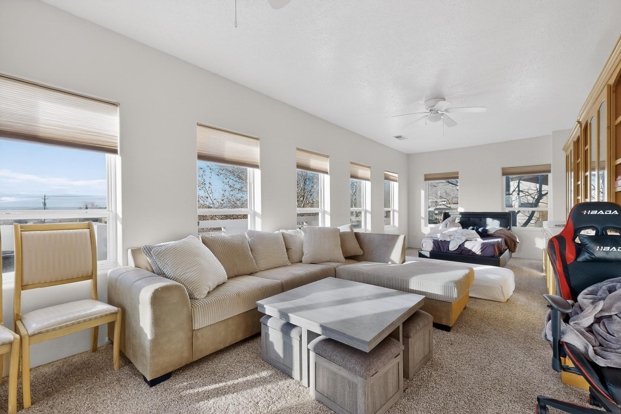 11500 Modesto Avenue NE