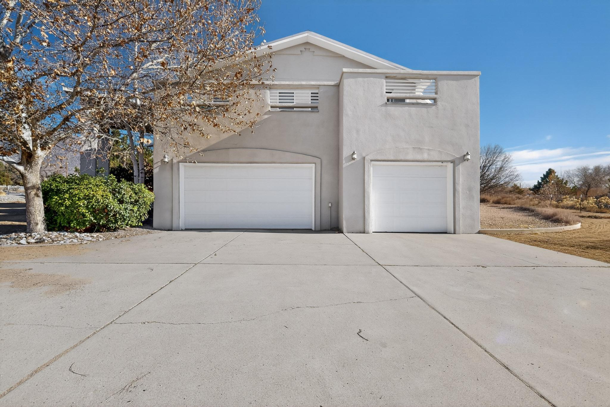11500 Modesto Avenue NE
