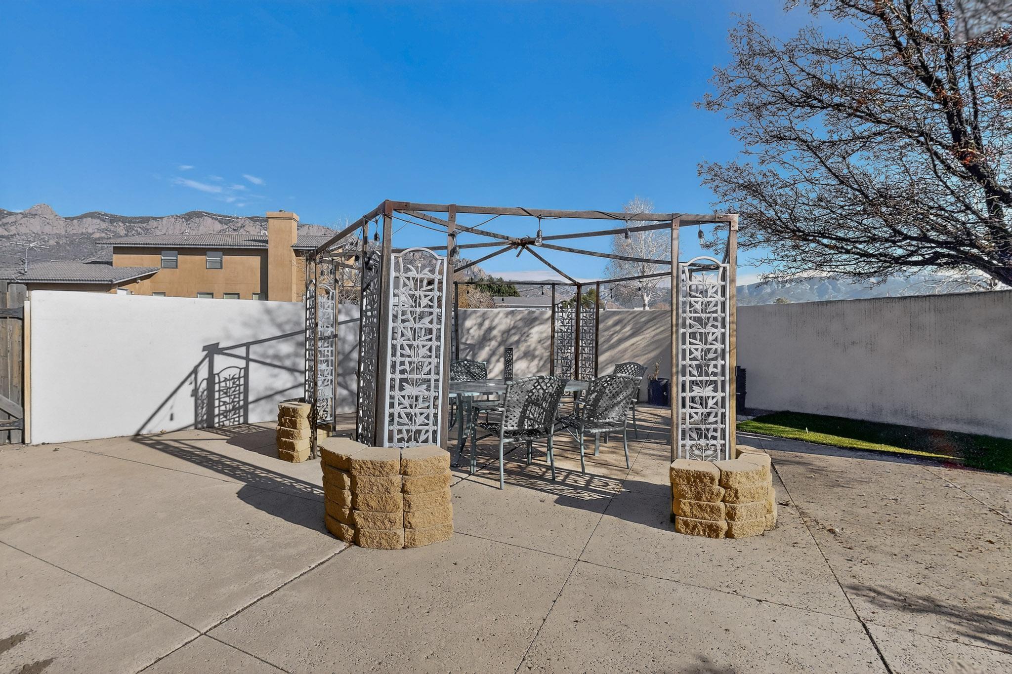 11500 Modesto Avenue NE