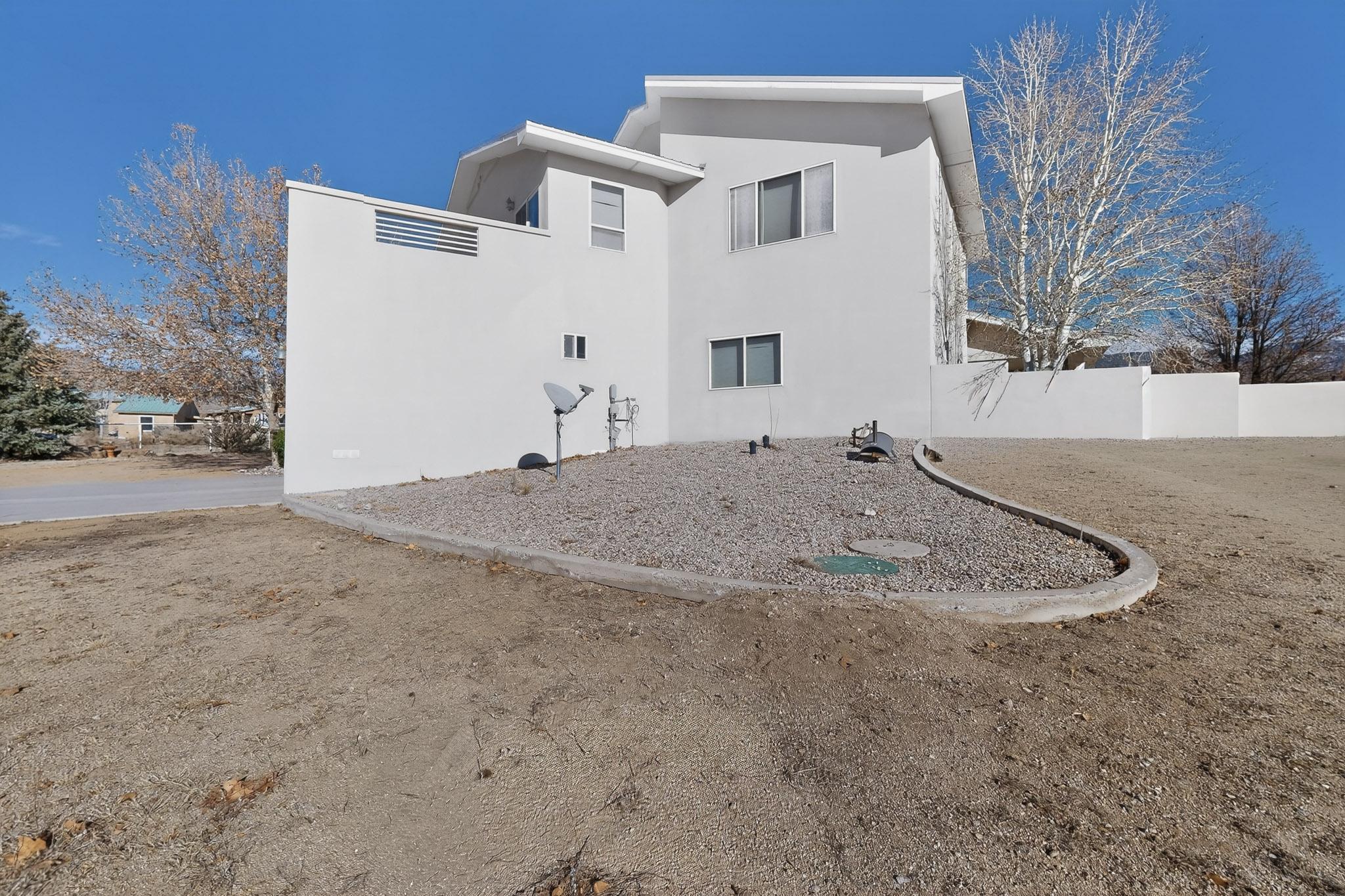 11500 Modesto Avenue NE
