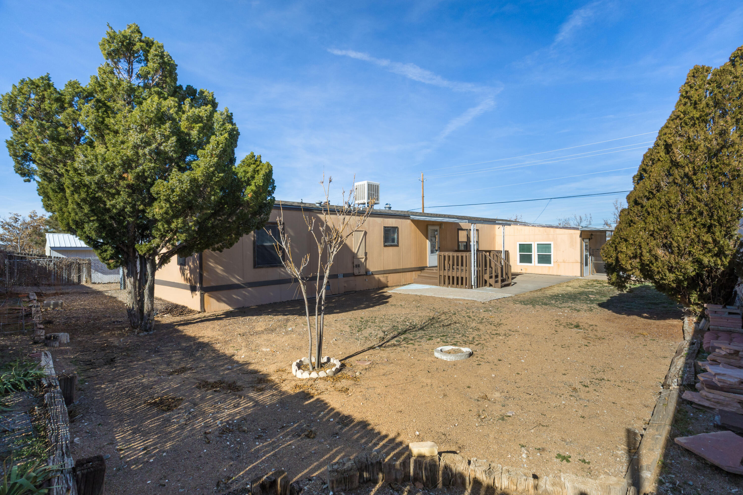 6732 San Bernardino Avenue NE