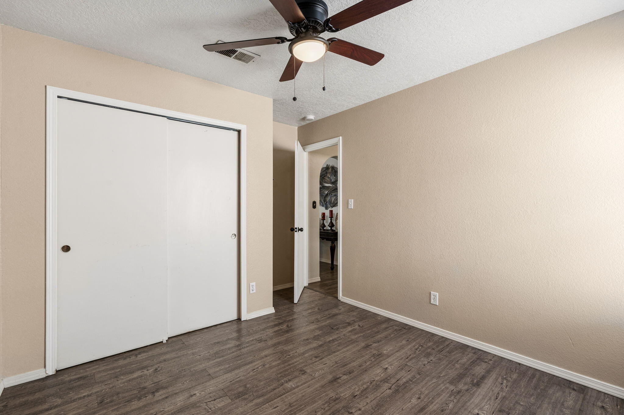 305 Vista Del Angel SW