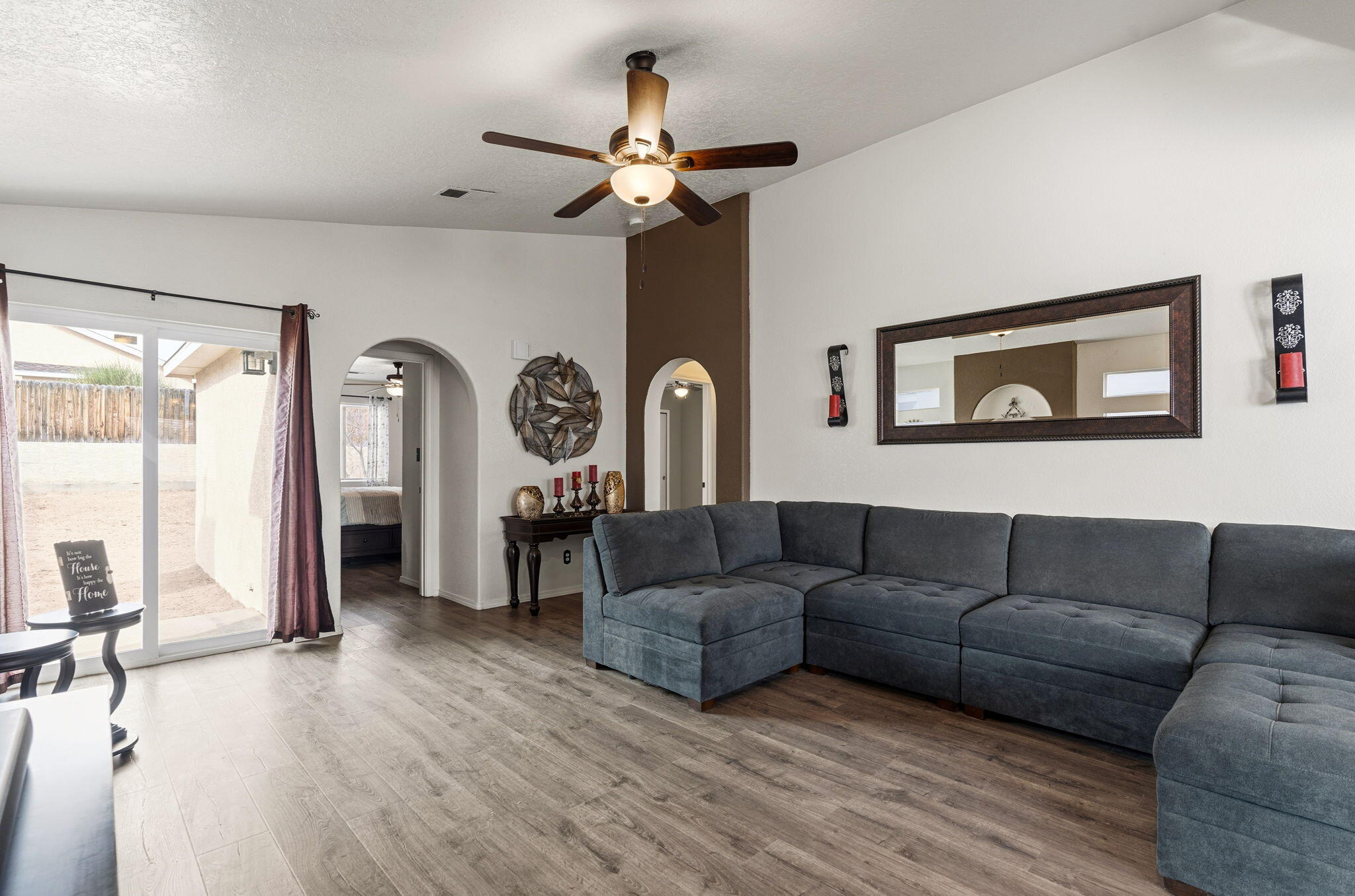 305 Vista Del Angel SW