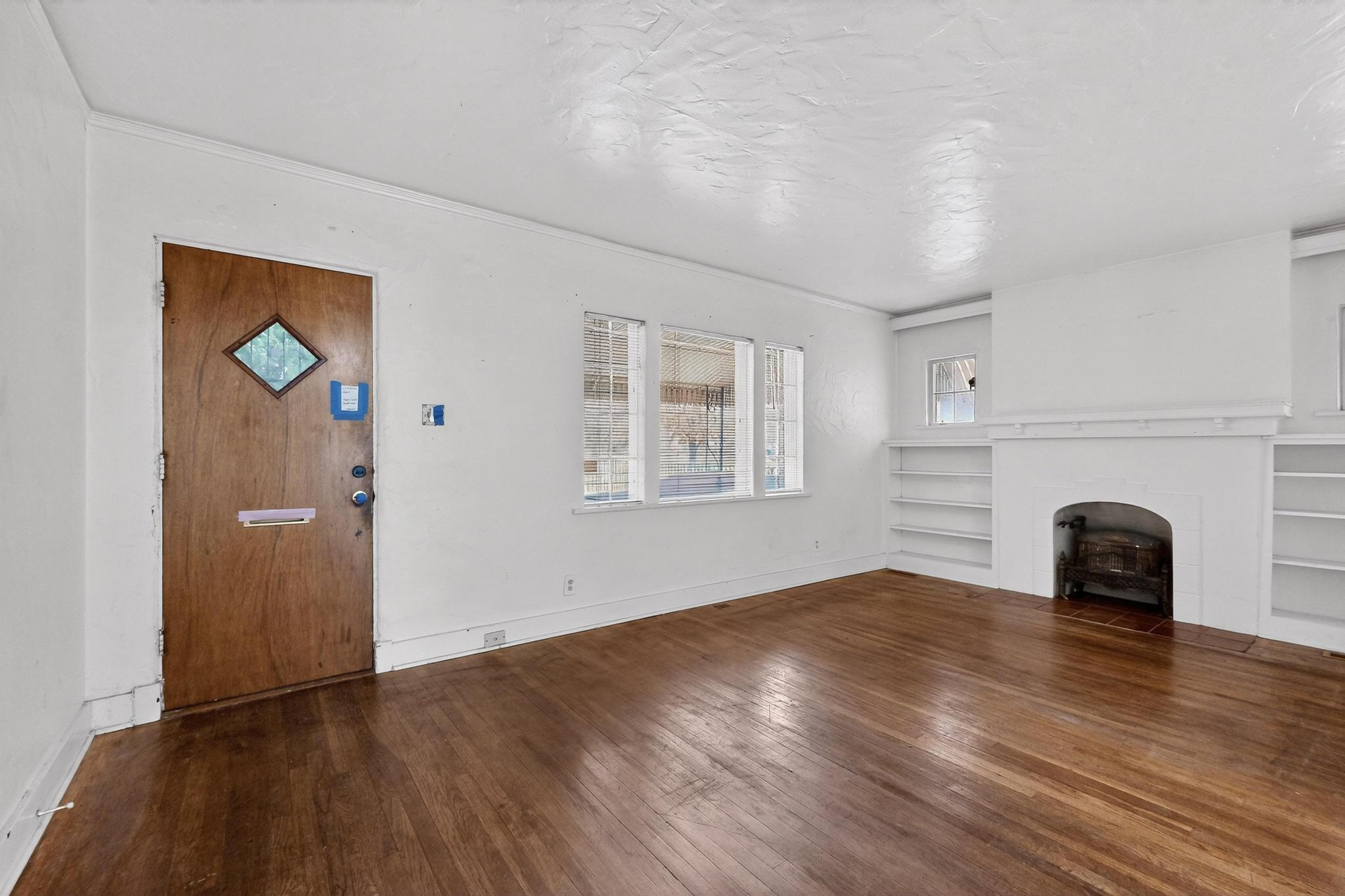 1821 Silver Avenue SE