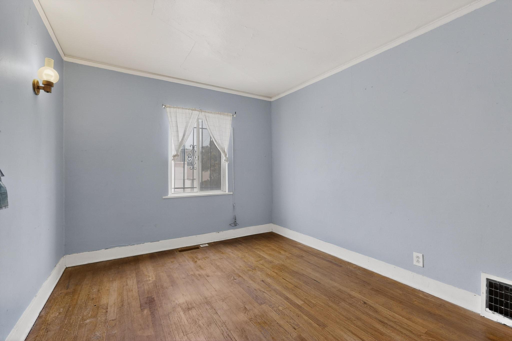 1821 Silver Avenue SE