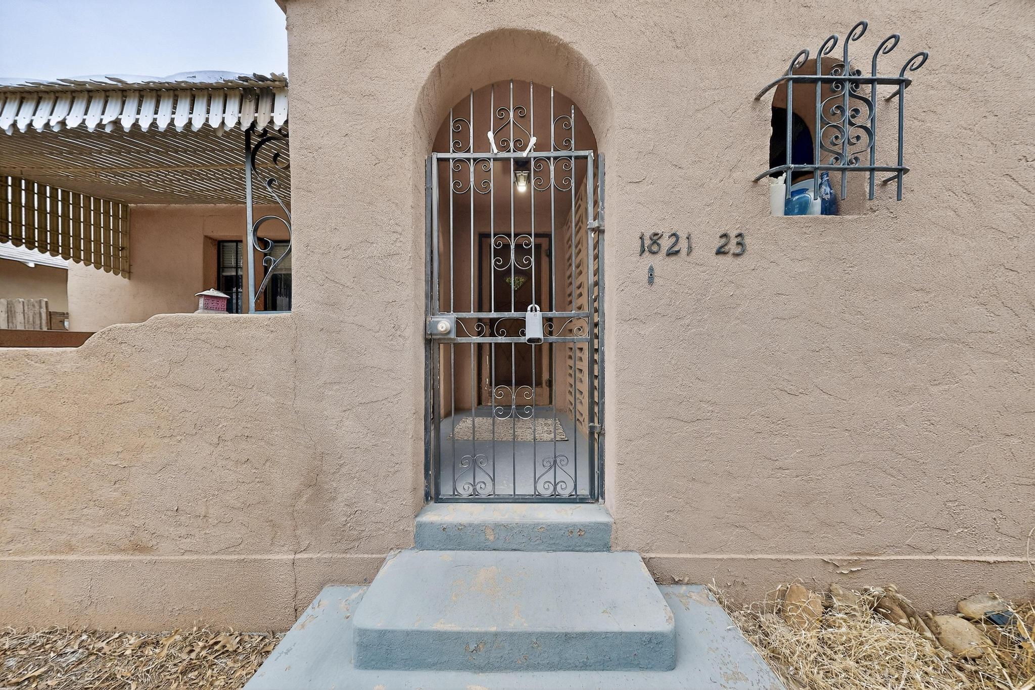 1821 Silver Avenue SE