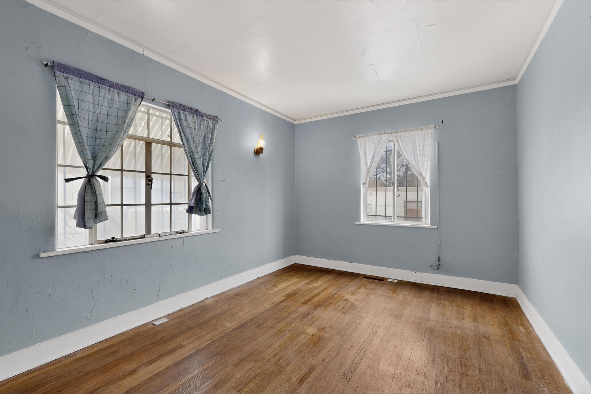 1821 Silver Avenue SE