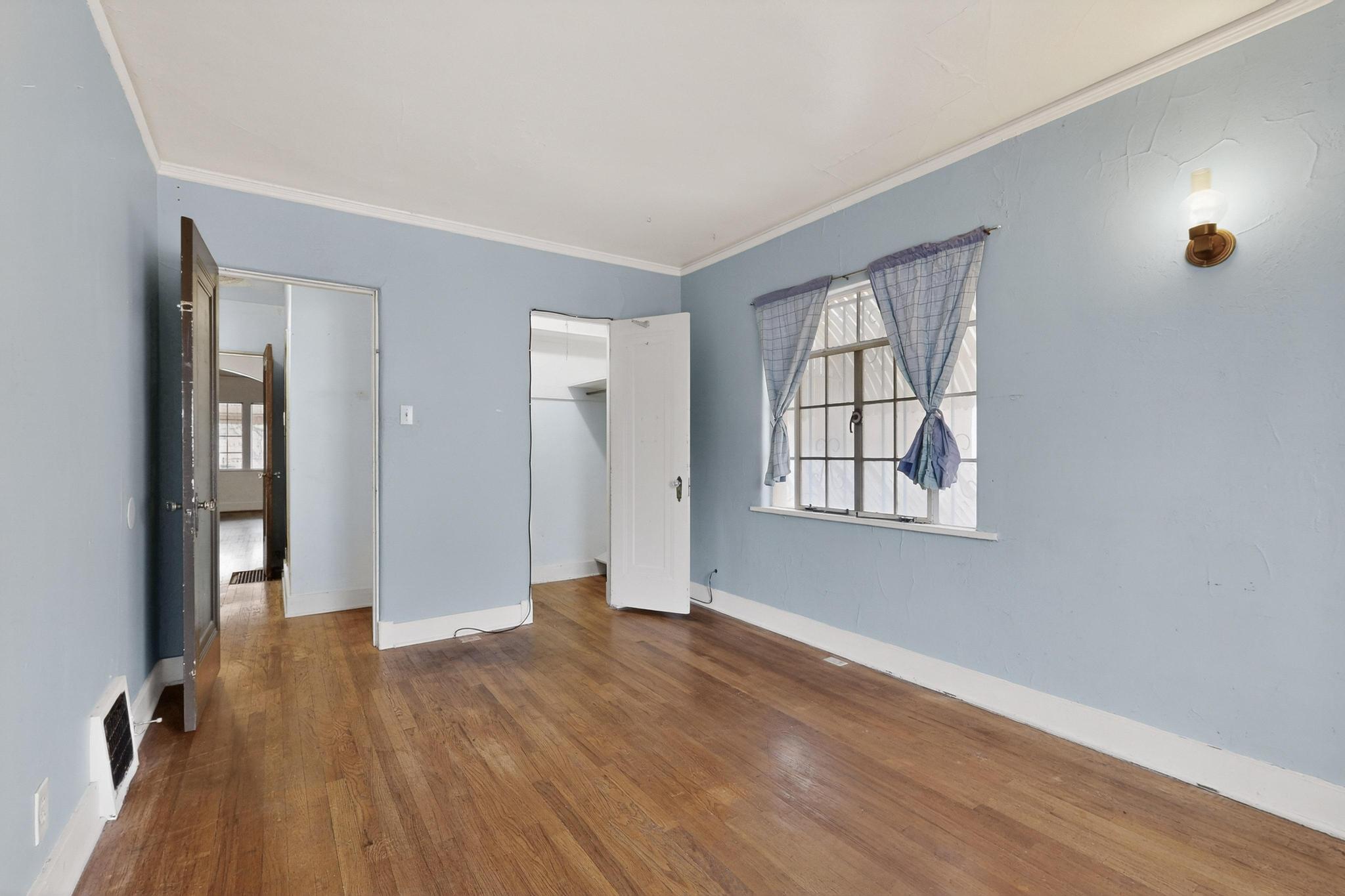 1821 Silver Avenue SE