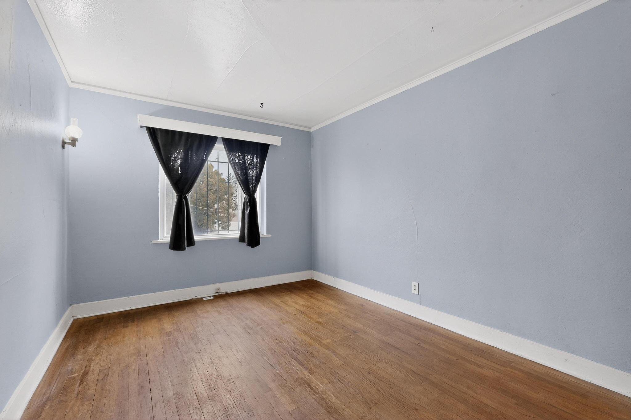 1821 Silver Avenue SE