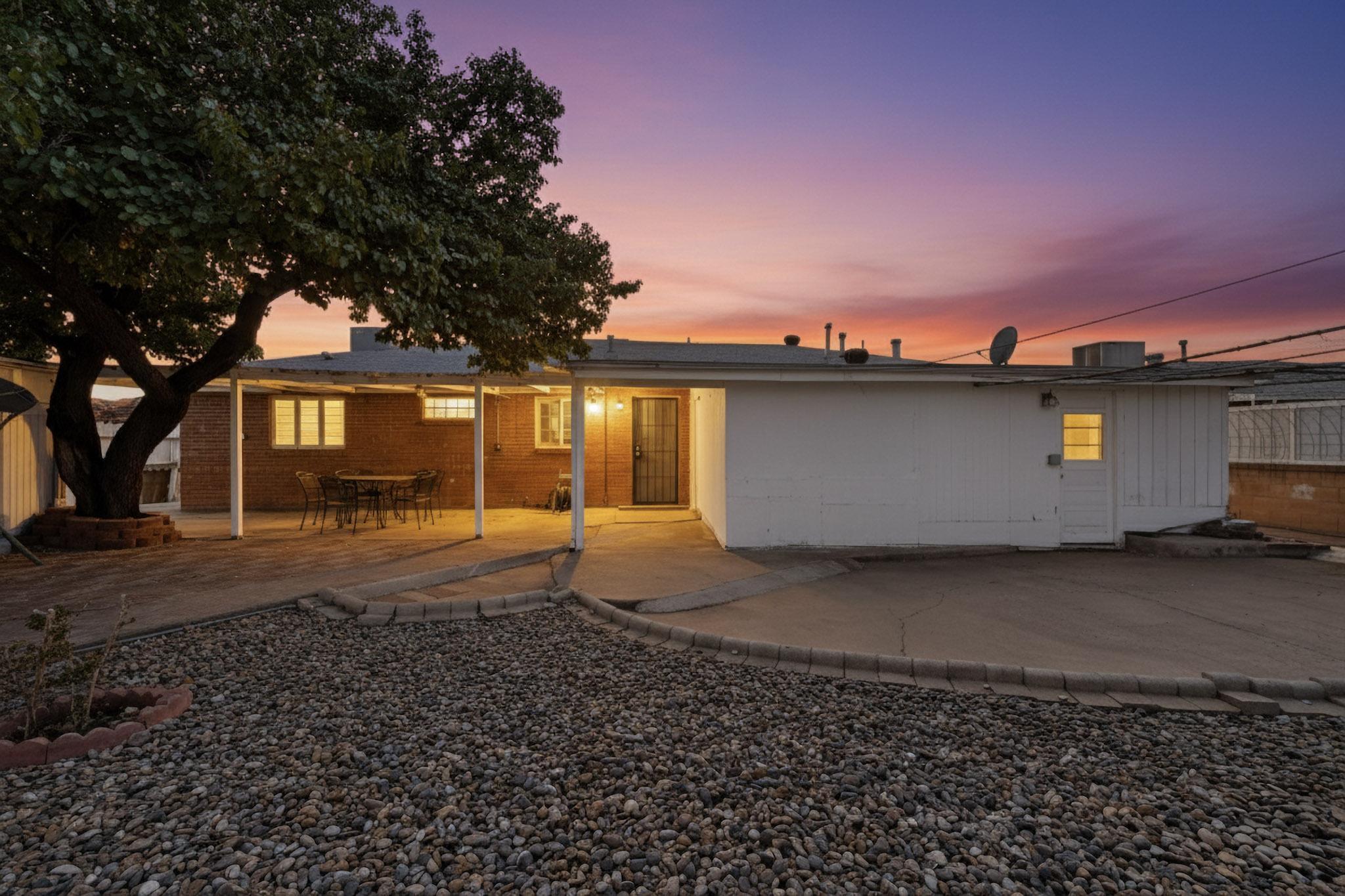 8623 Menaul Boulevard NE