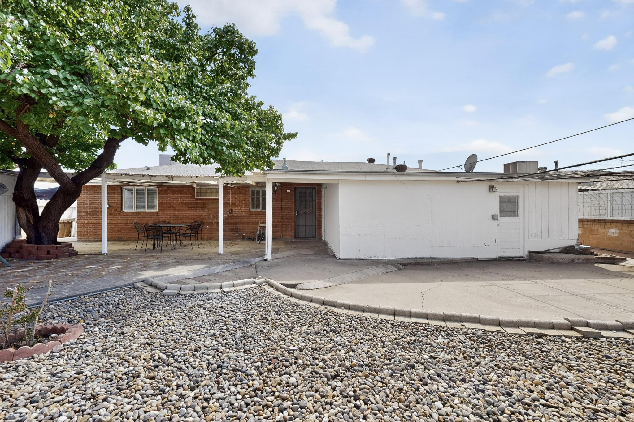 8623 Menaul Boulevard NE