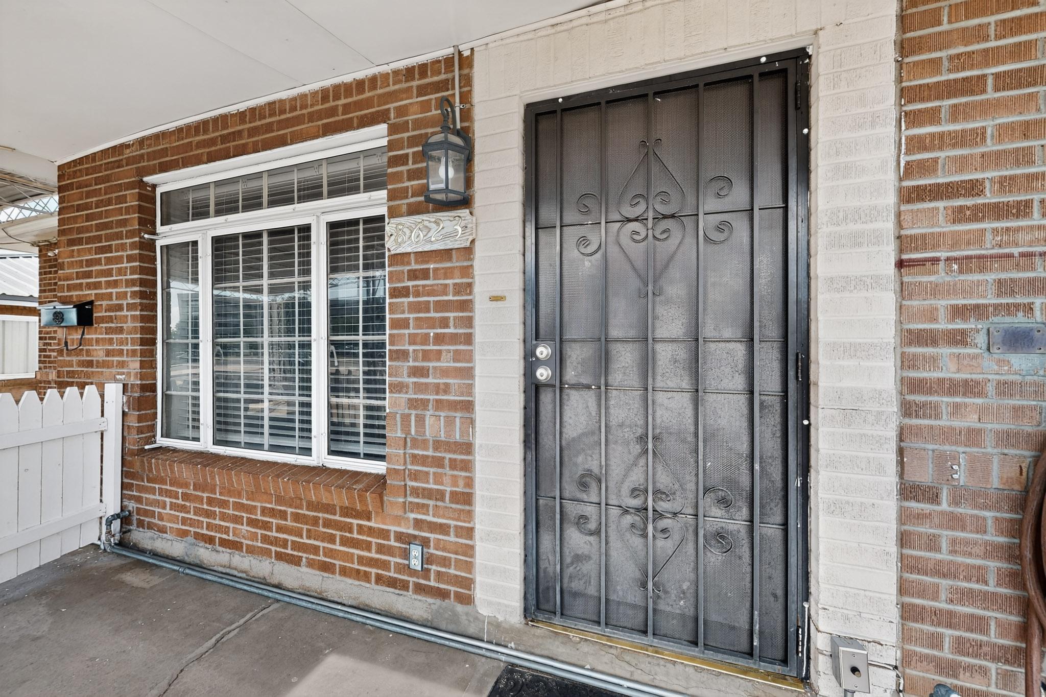 8623 Menaul Boulevard NE