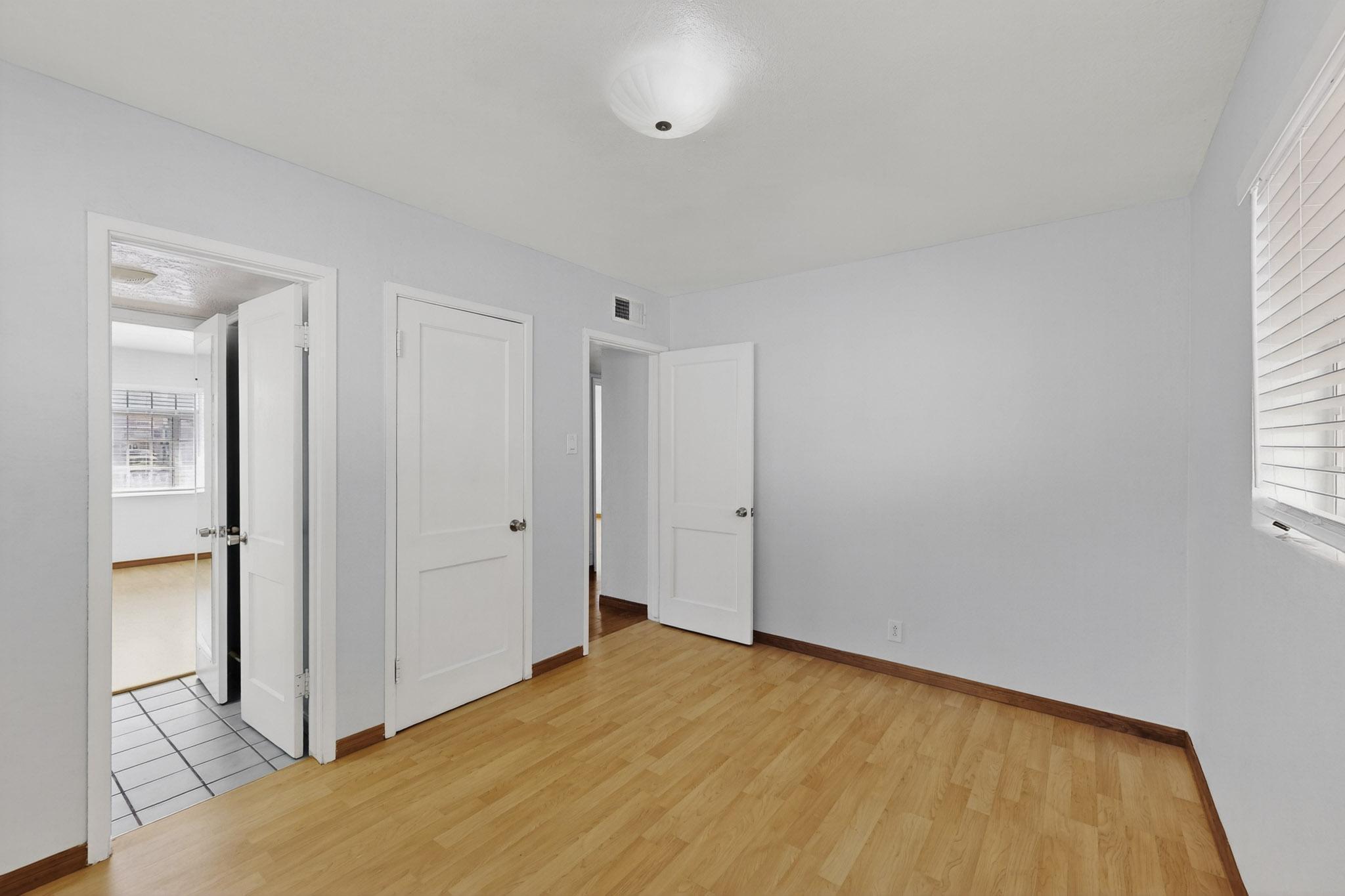 8623 Menaul Boulevard NE