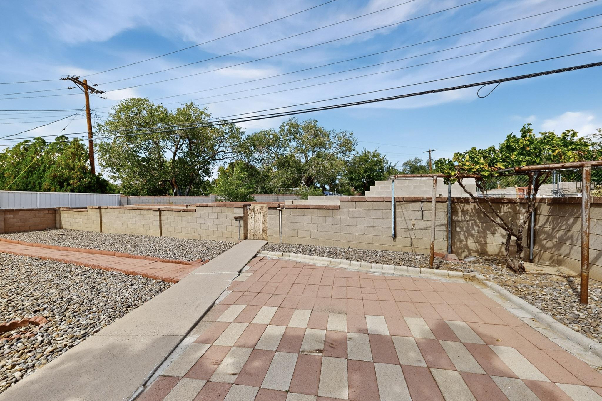 8623 Menaul Boulevard NE